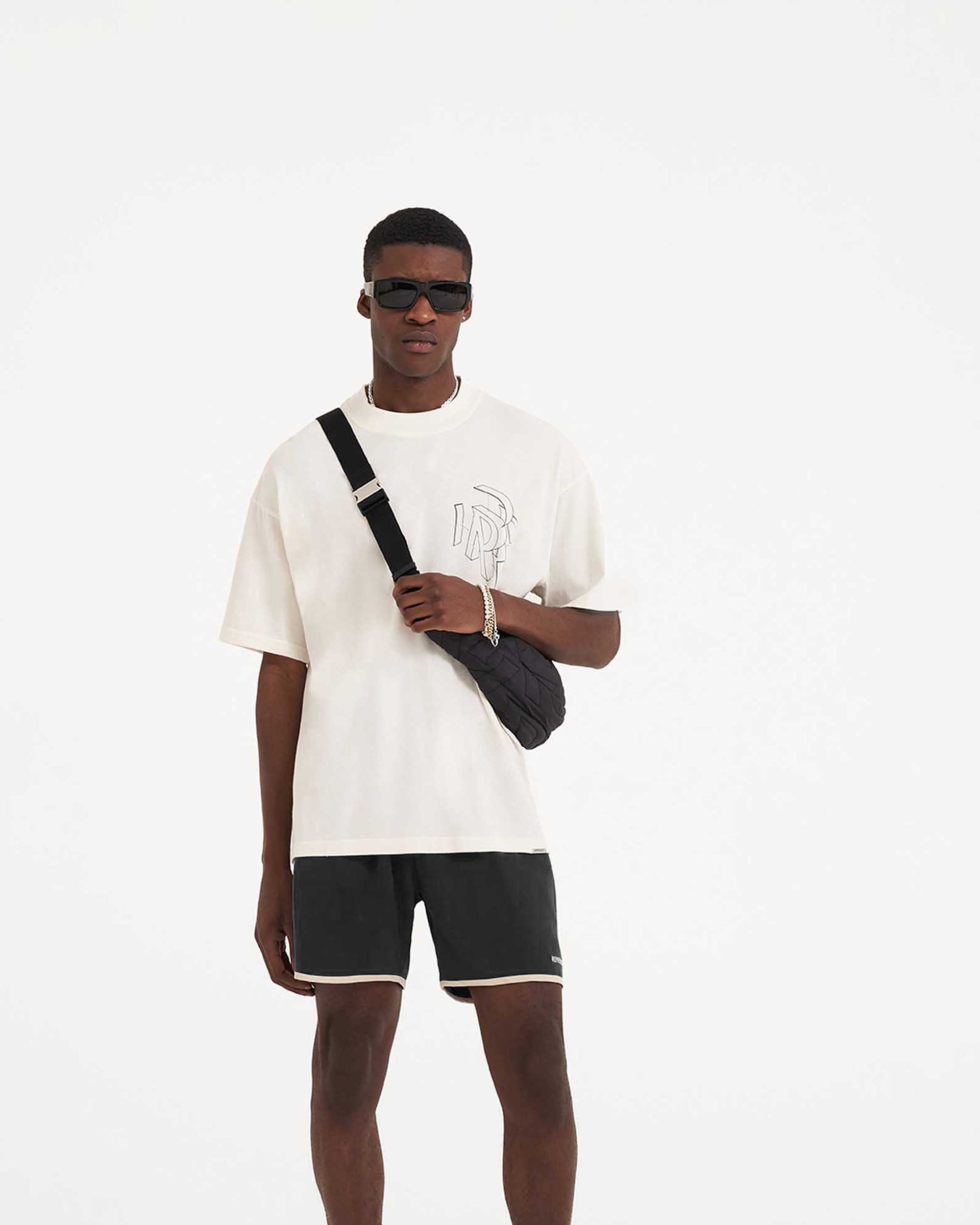 Souvenir Shorts - Black
