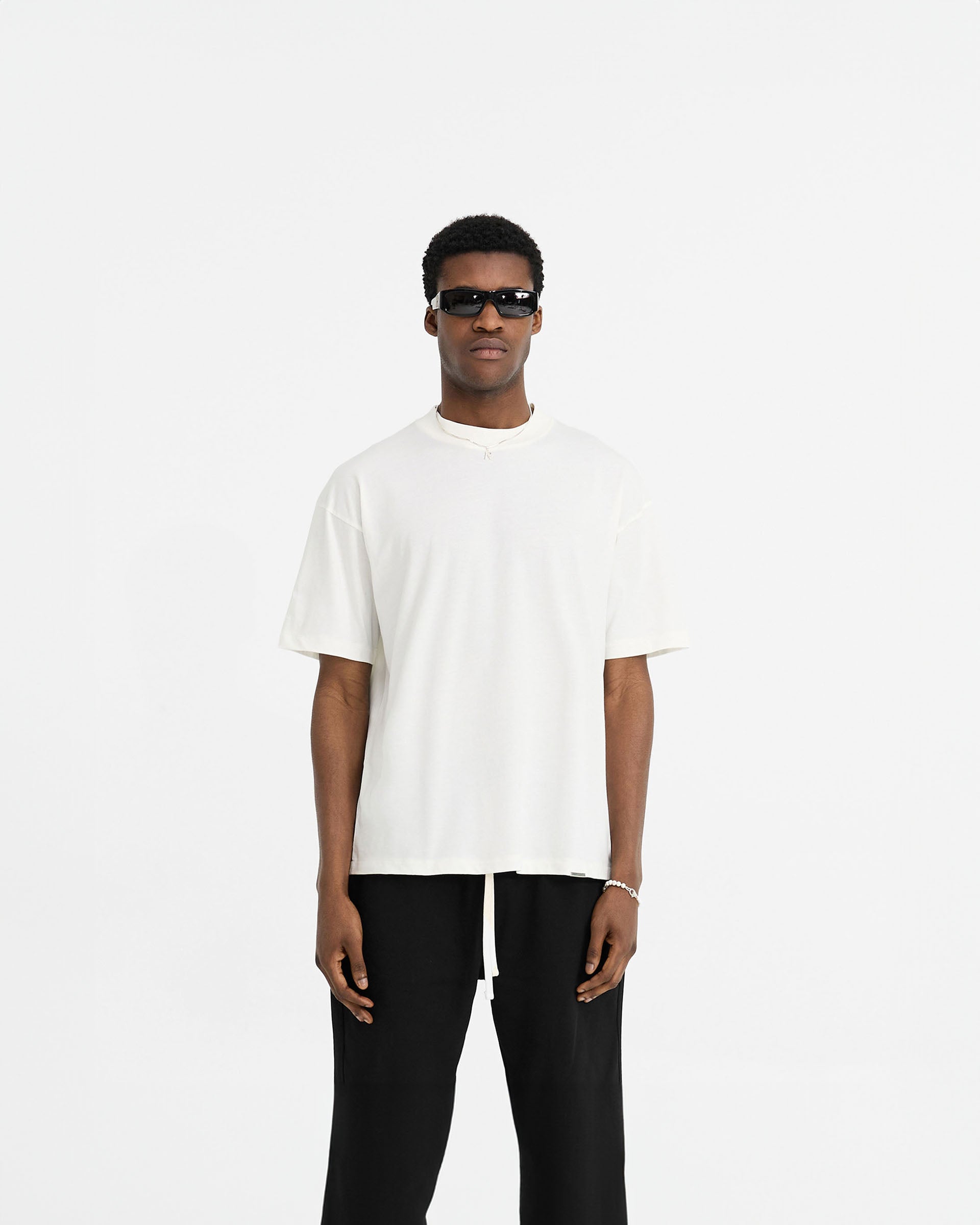 Übergroßes T-Shirt mit Initialen - Flaches Weiß
