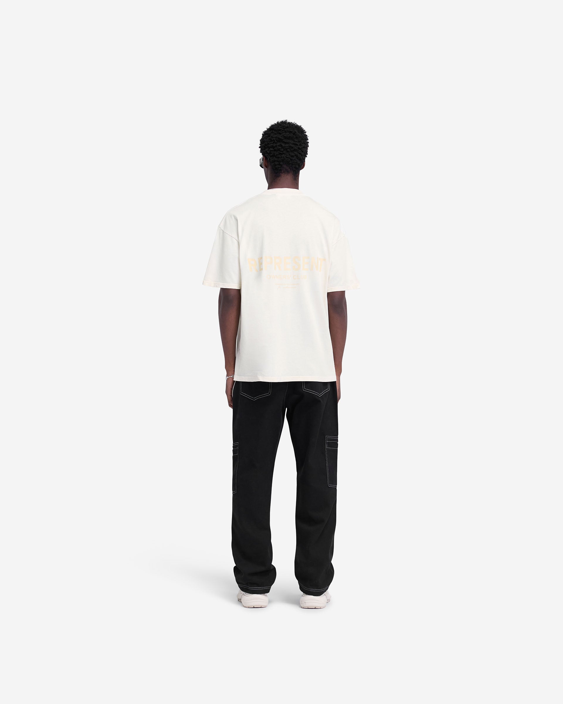 T-shirt représentant le club des propriétaires - Crème au beurre