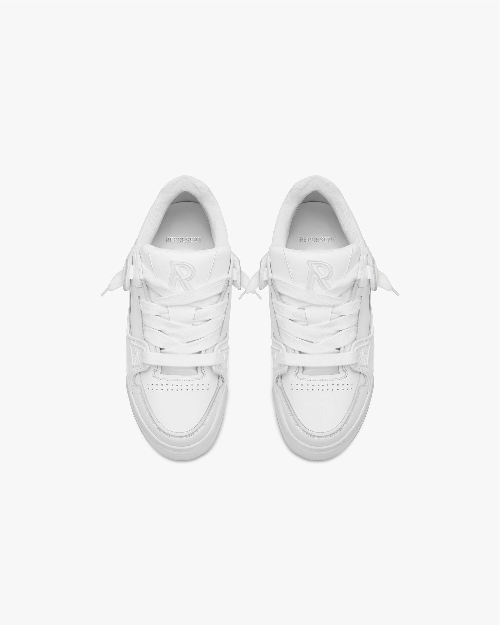 Studio Sneaker - Flaches Weiß