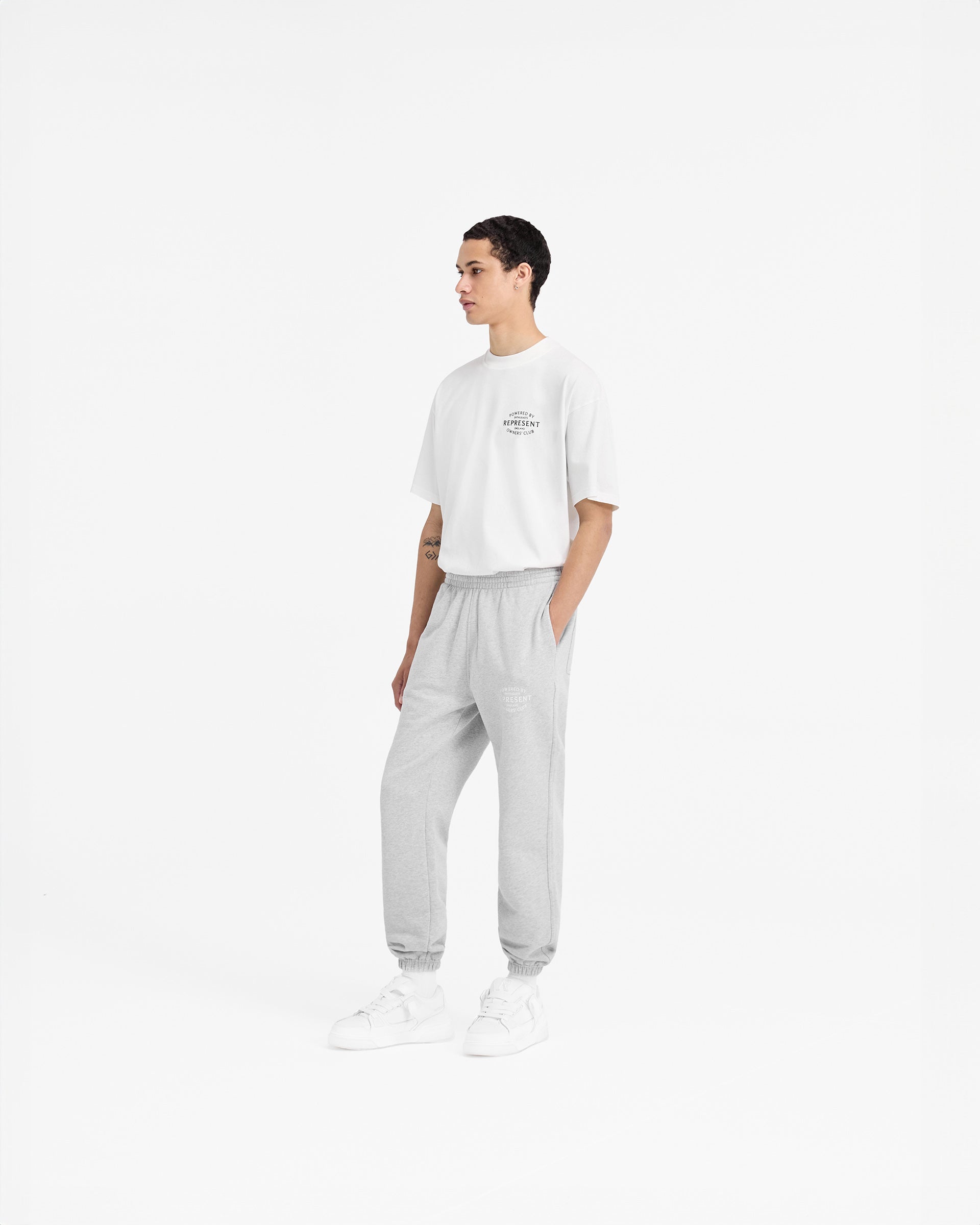 Pantalon de survêtement Represent Owners Club Stamp - Gris cendré