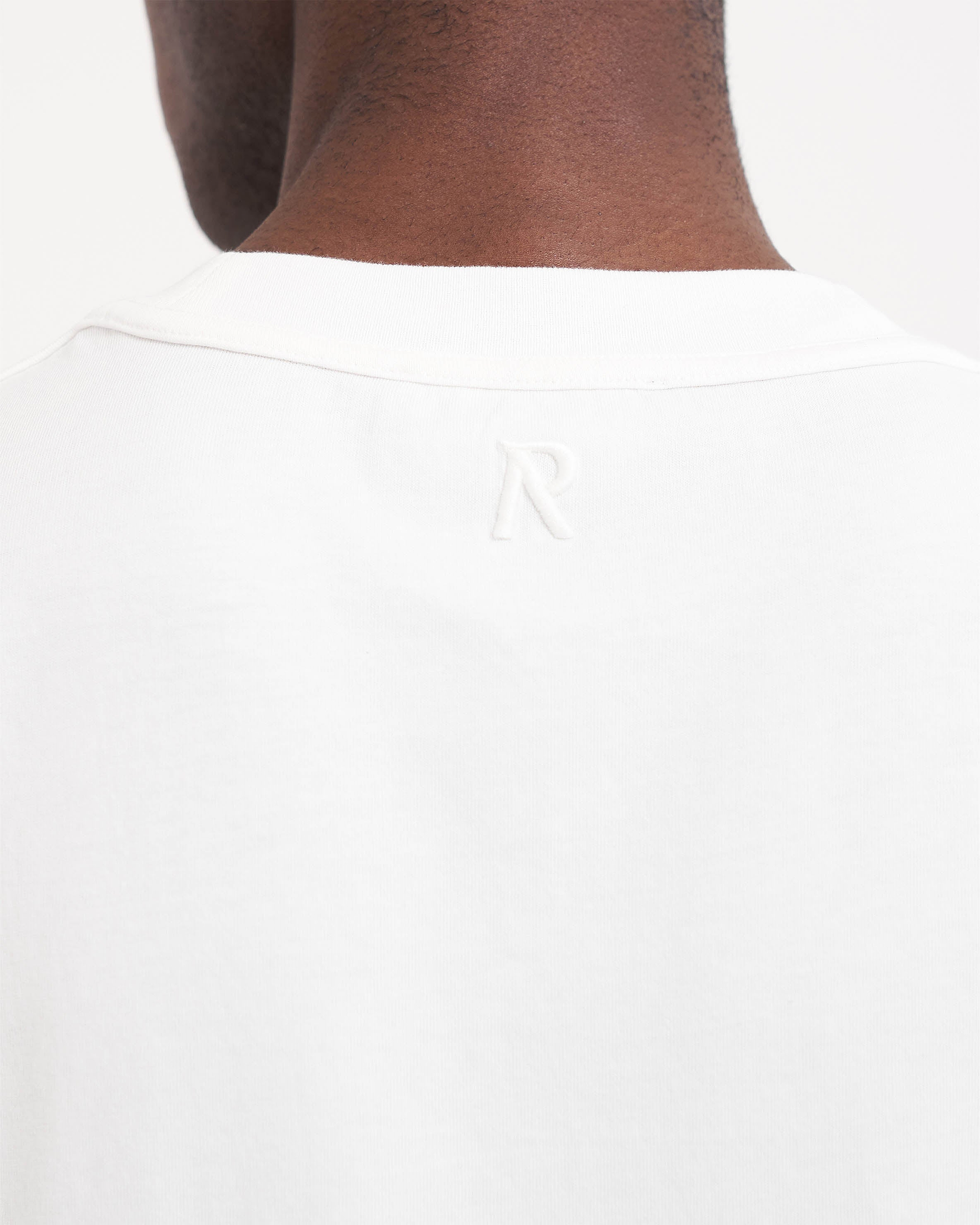 Langarm-T-Shirt mit Initialen-Motiv - Mattweiß