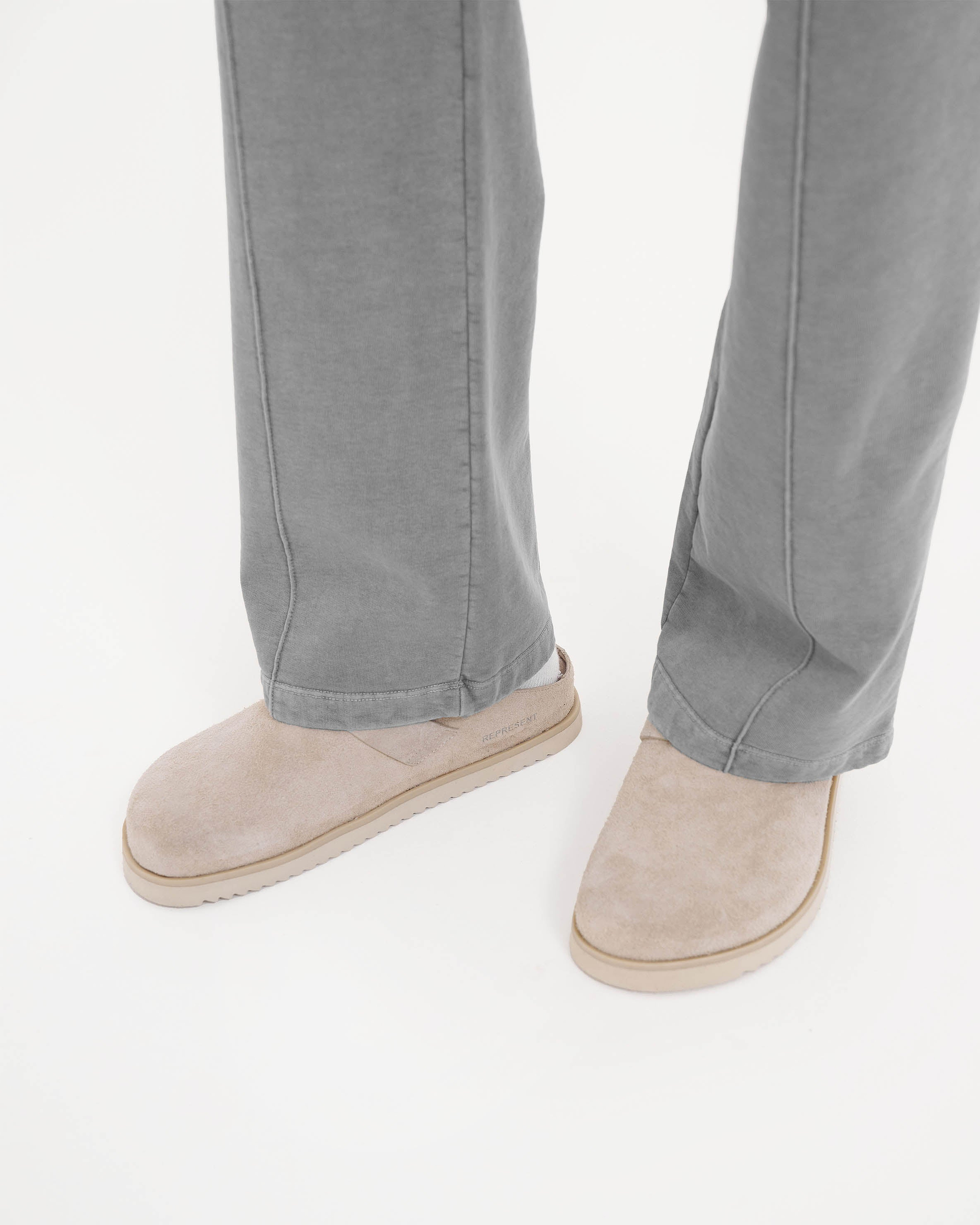 Jogginghose mit Initialen - Ultimate Grey