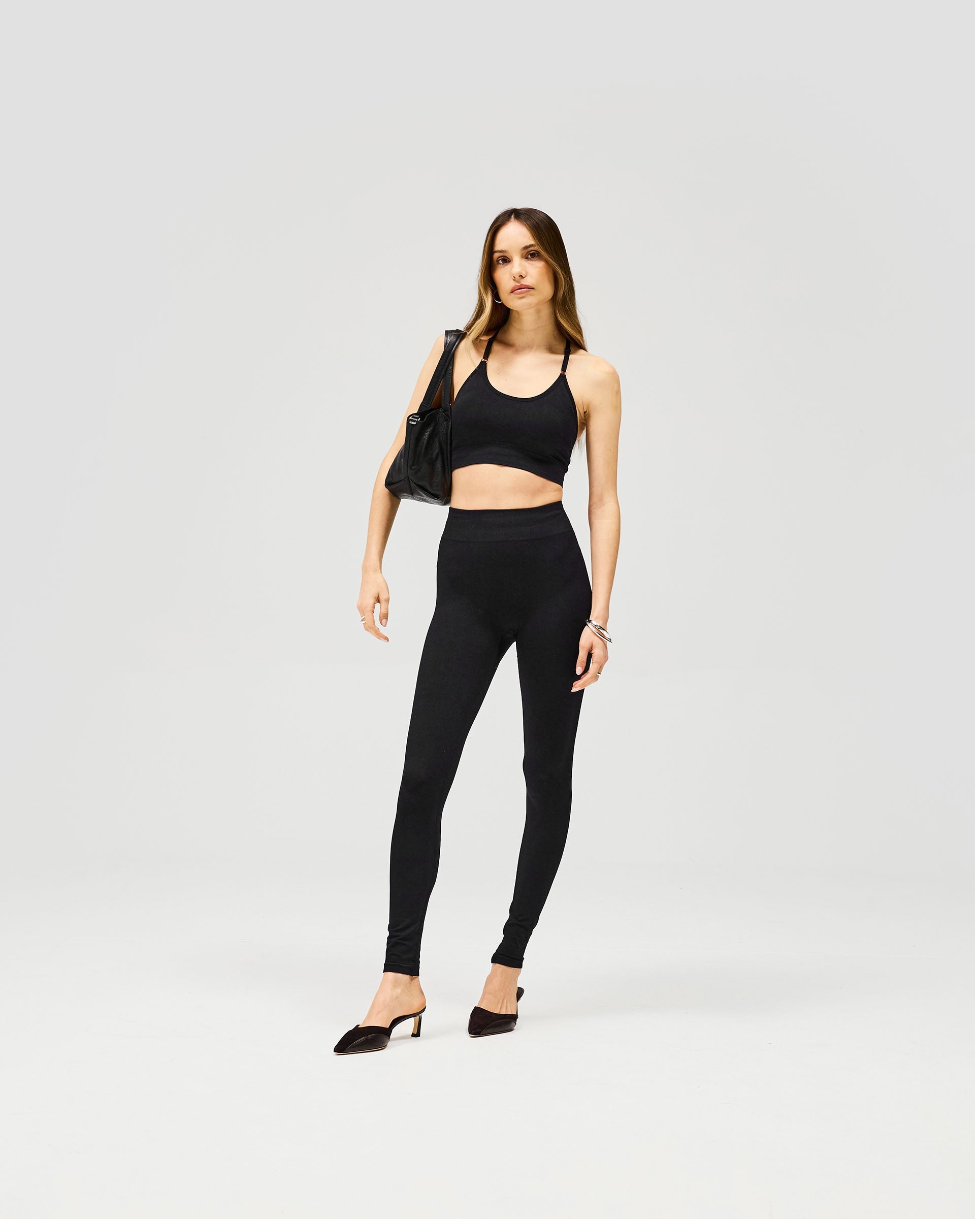 Owners Club Seamless Low Impact Bra - Jet Black