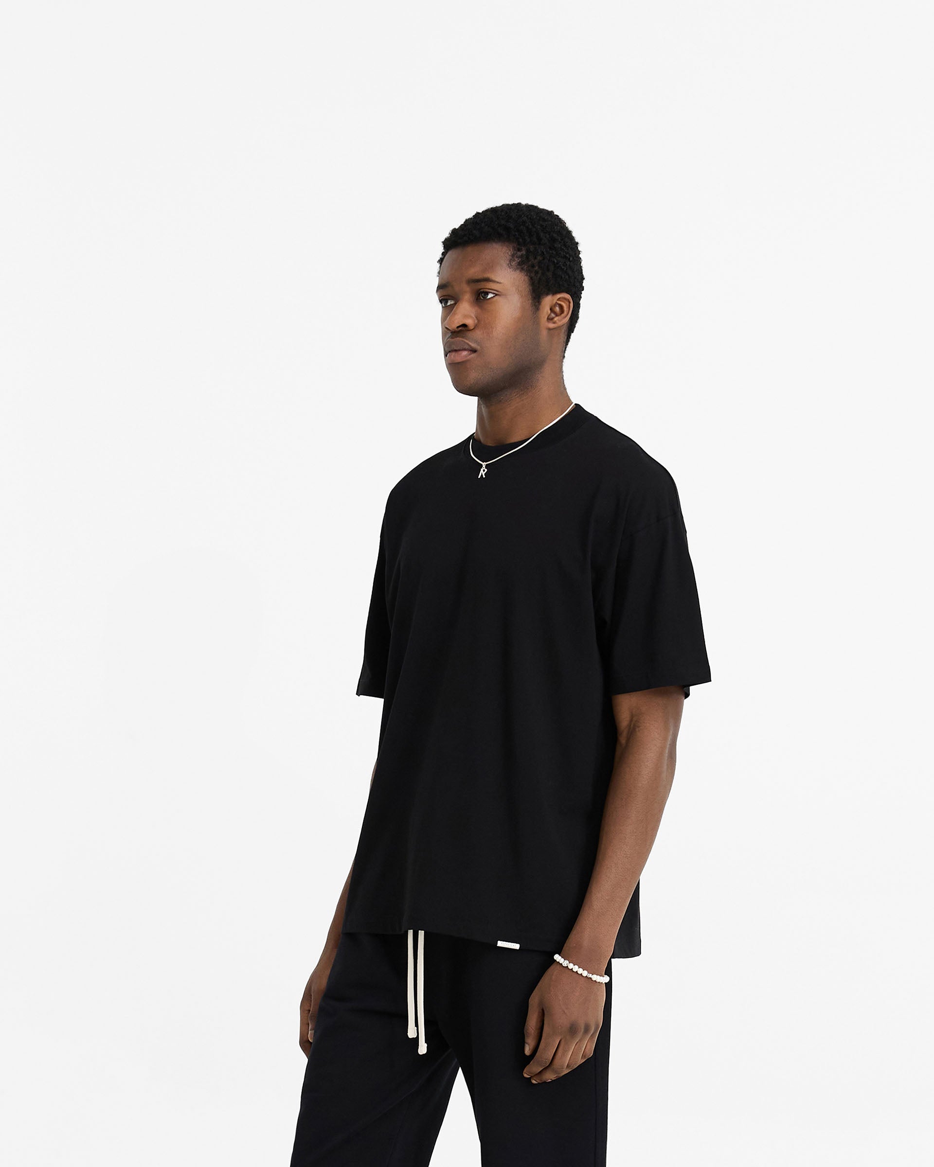 Oversized-T-Shirt mit Initialen - Schwarz