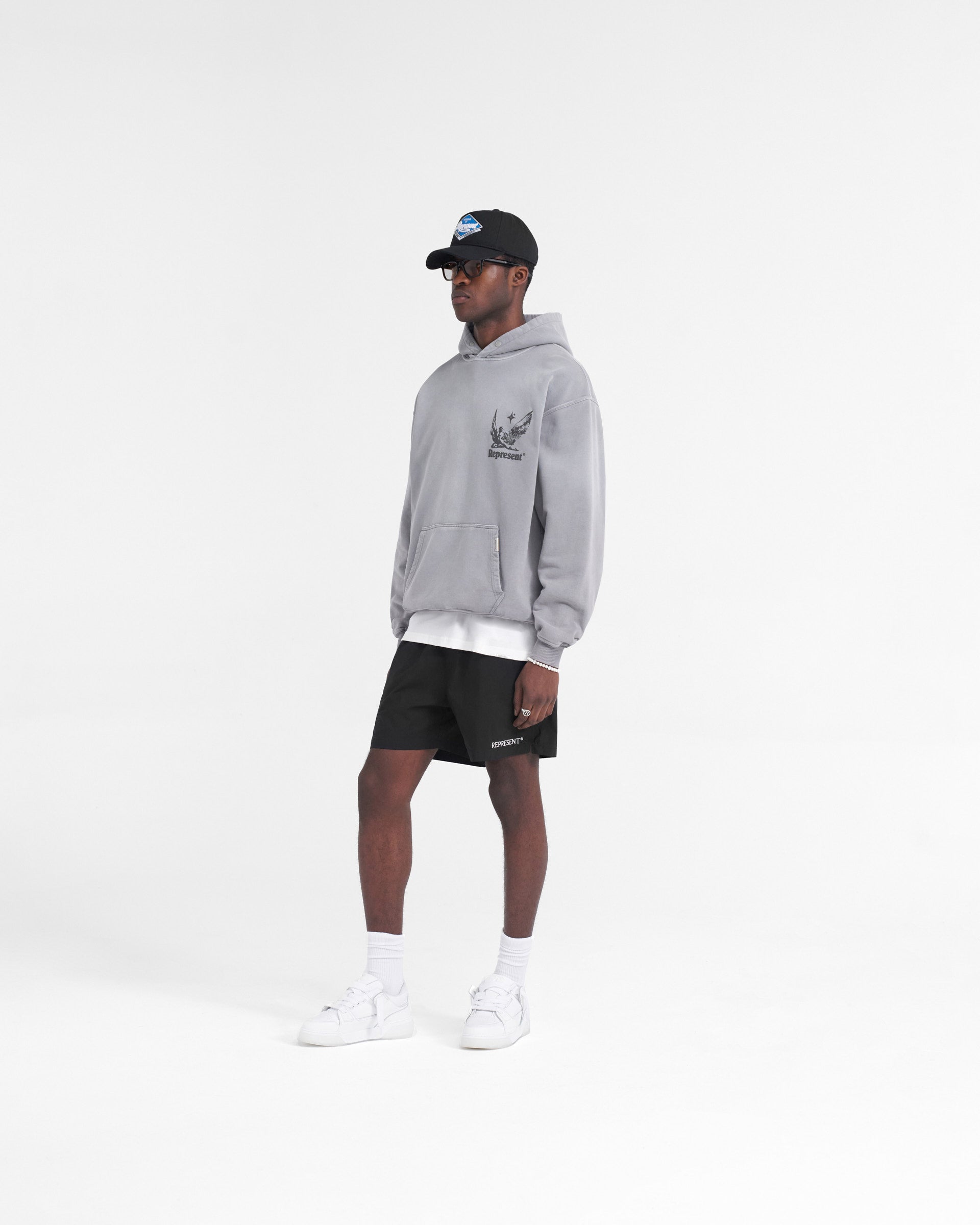 Represent Shorts - Schwarz