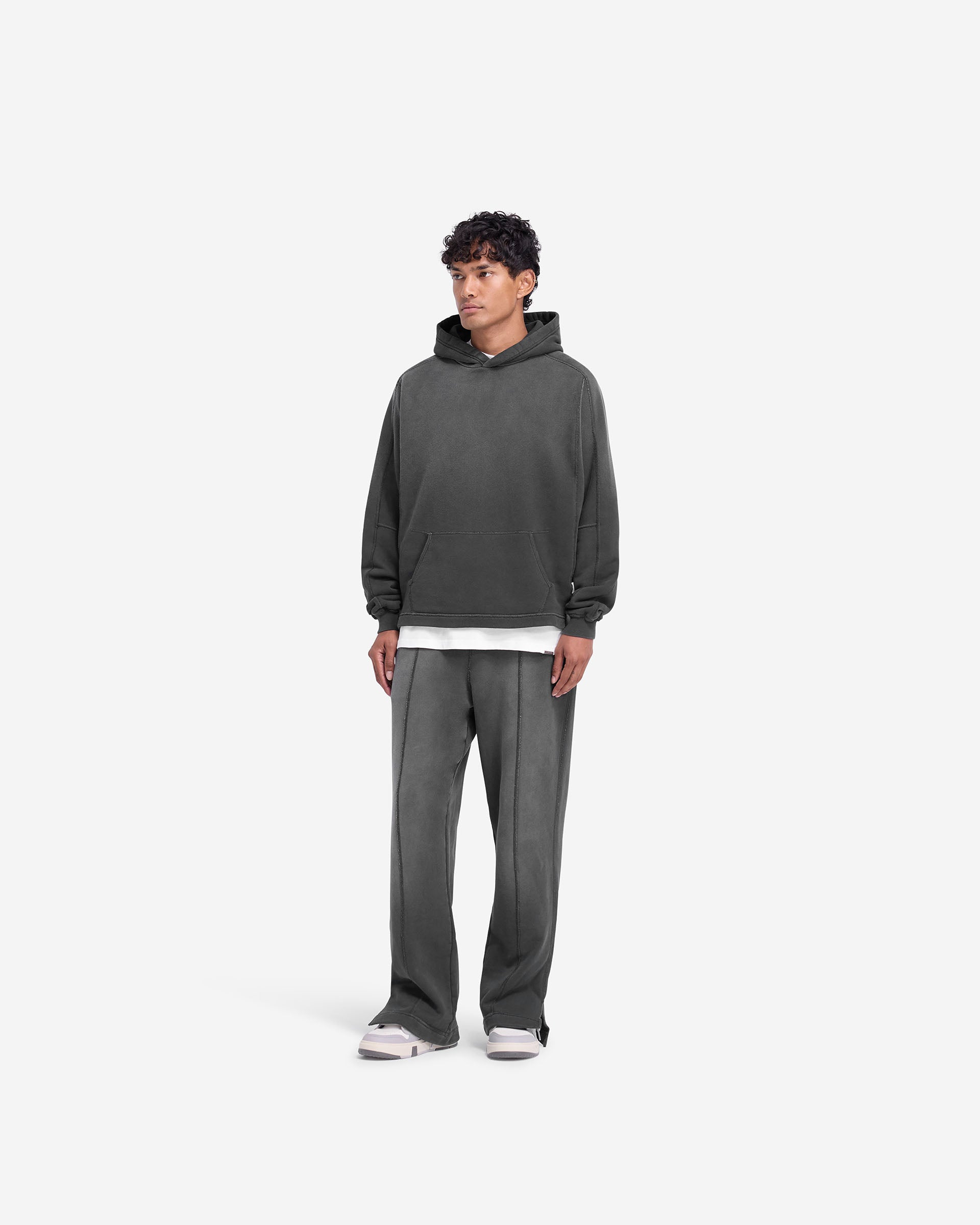 Sweat à capuche à ourlet étagé - Noir teinté