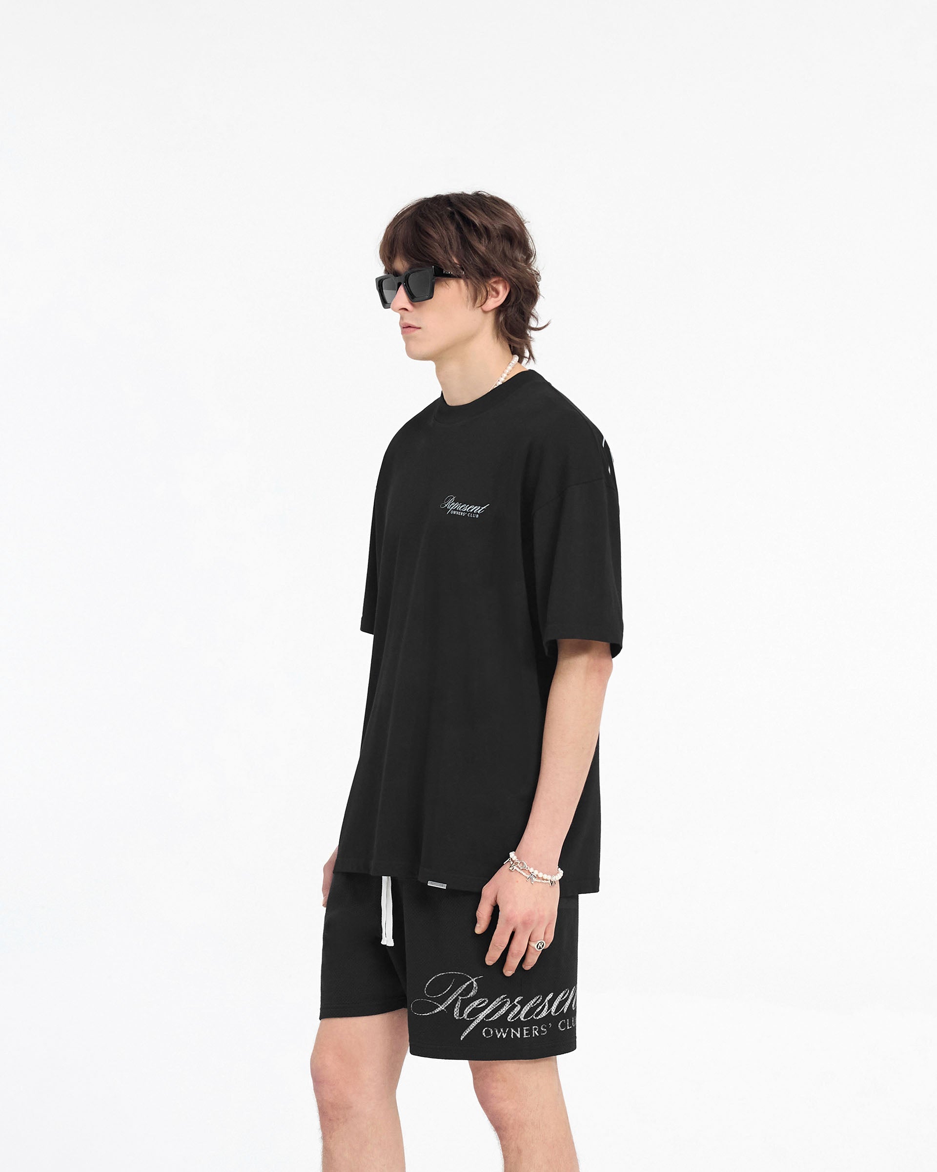 T-Shirt „Represent Owners Club“ mit Schriftzug – Schwarz