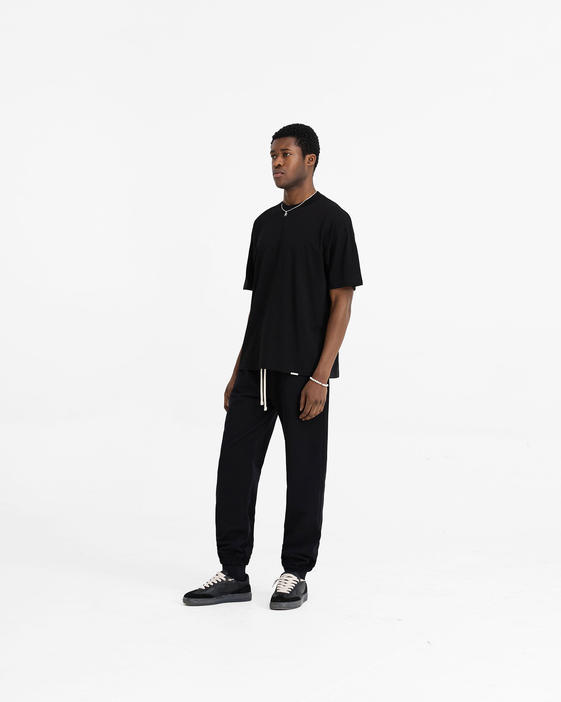 Oversized-T-Shirt mit Initialen - Schwarz