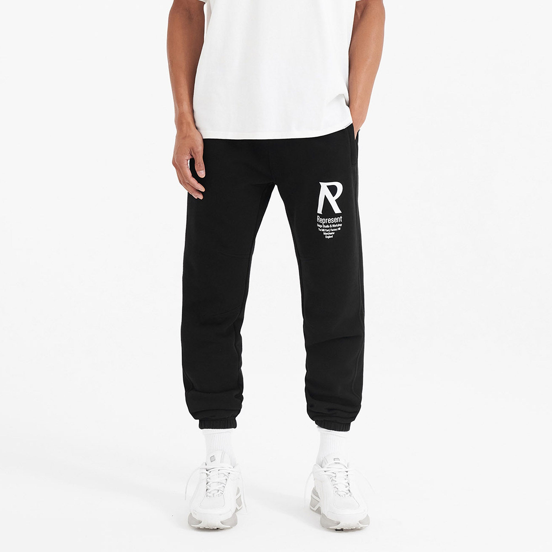 Jogginghose mit Initialen - Schwarz