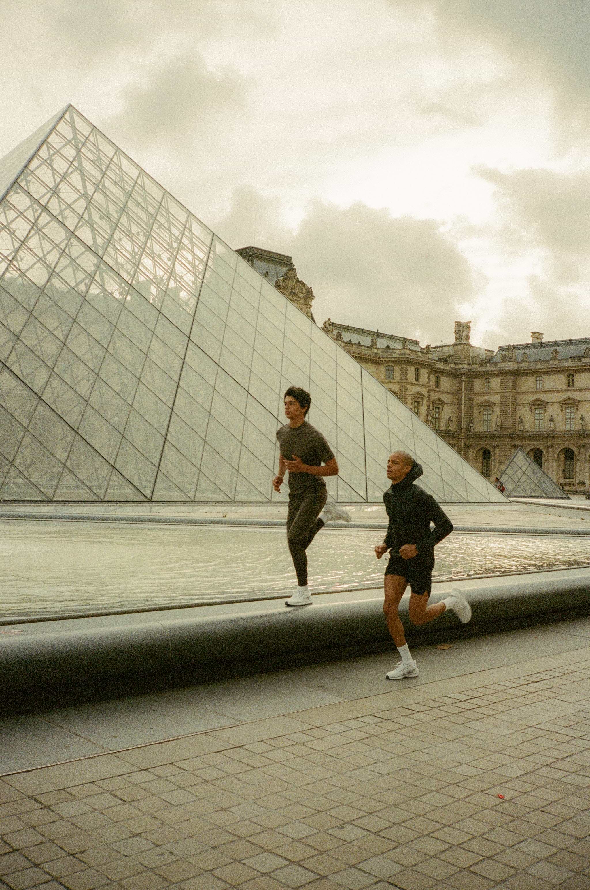 247 RUN The Best Running Gear In The World REPRESENT 247-run-the-best-running-gear-in-the-world-represent