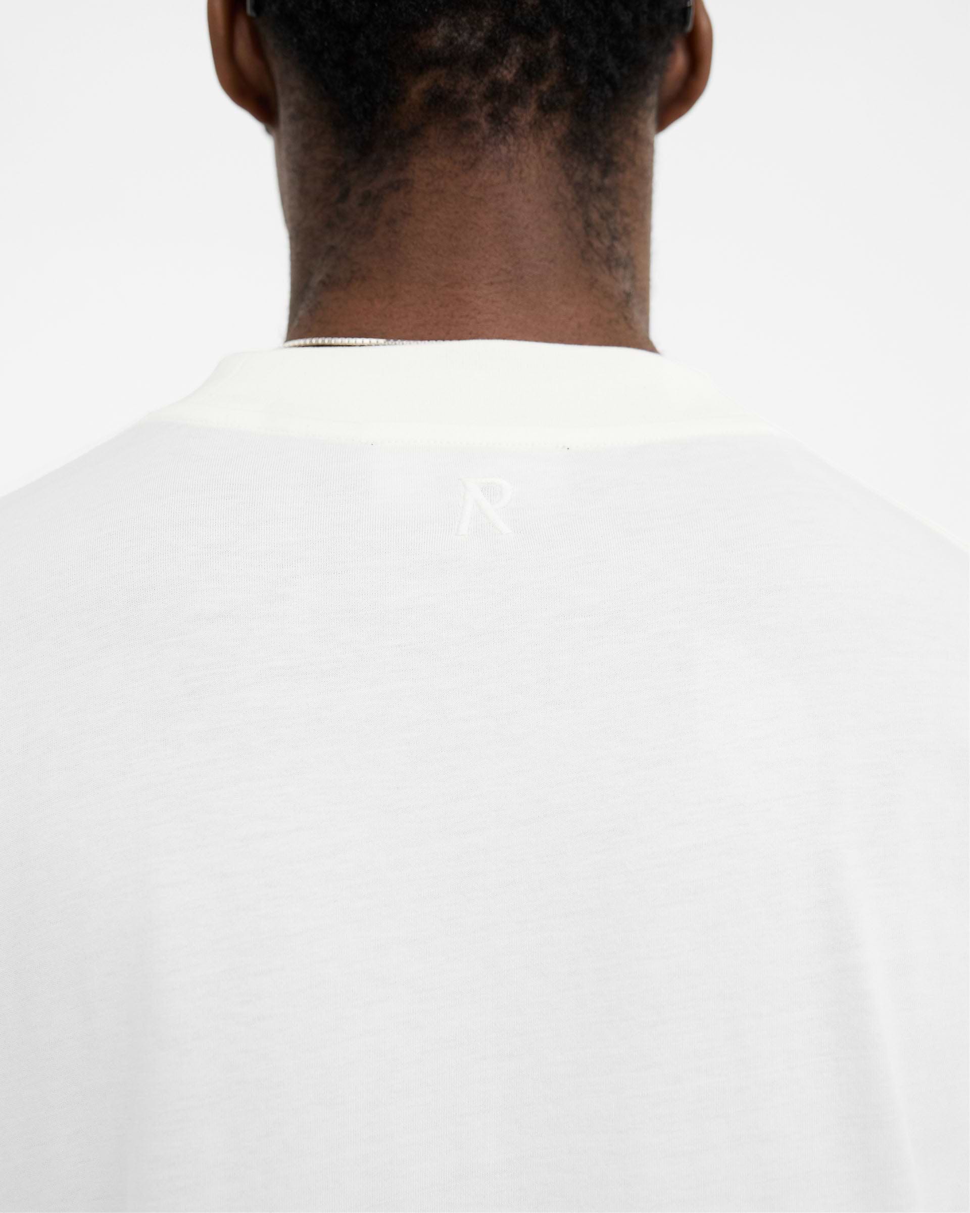 0001_oversized_tee_white_4.jpg