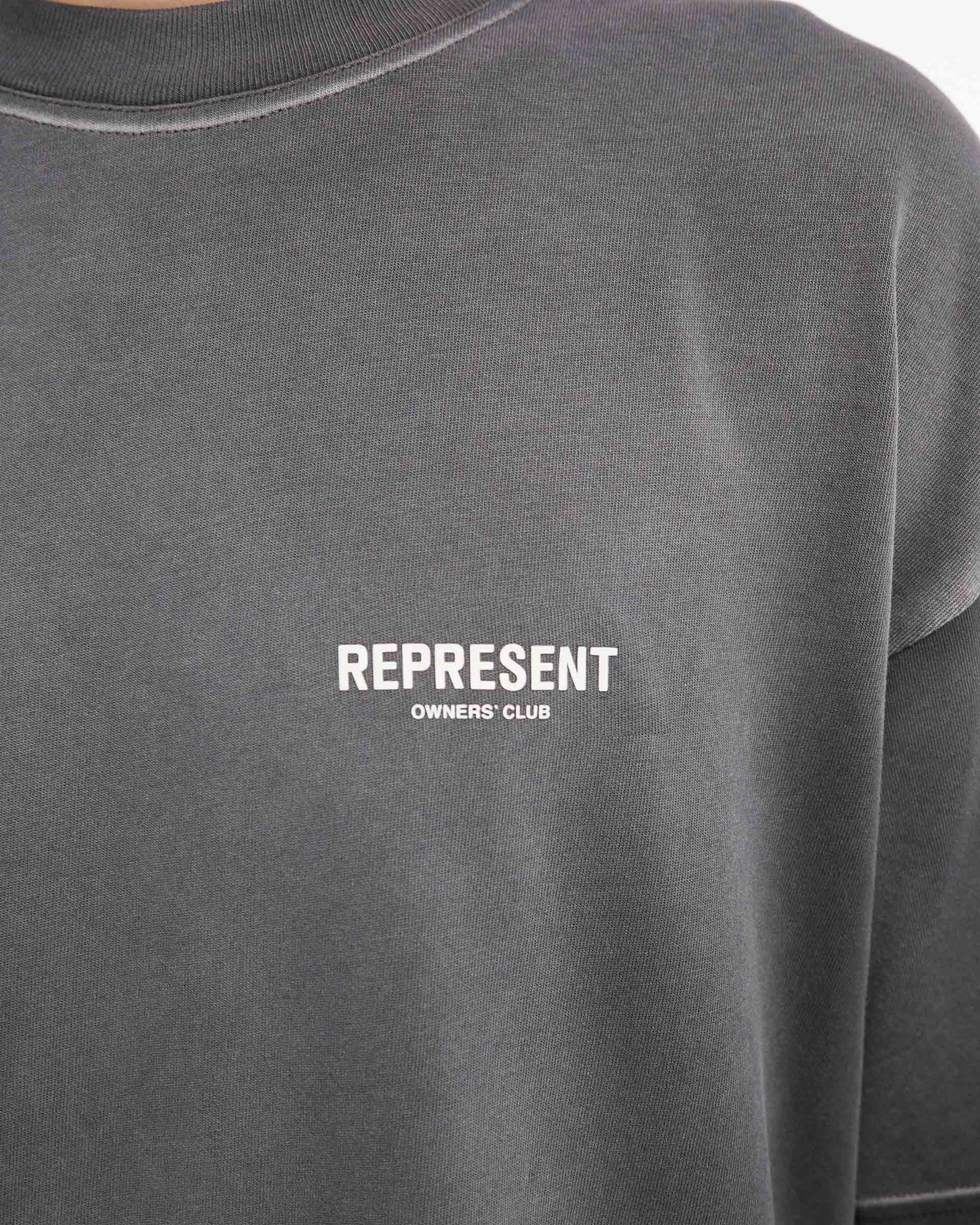 Represent X Oasis Owners Club T-Shirt - Stained Black