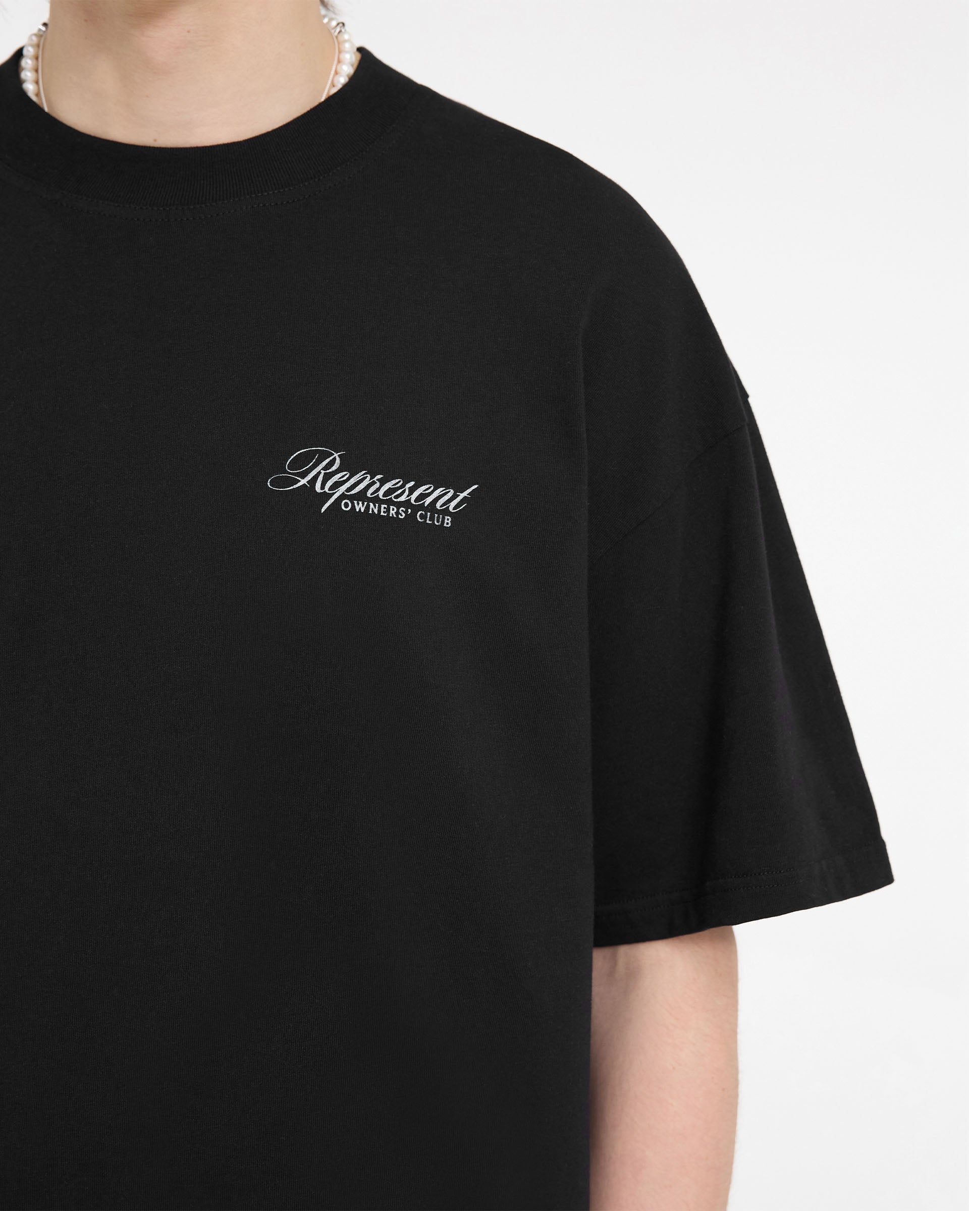 Tシャツ・カットソー REPRESENT REPRESENT OWNERS CLUB SCRIPT T-SHIRT Represent Owners Club Script T-Shirt | Black | REPRESENT