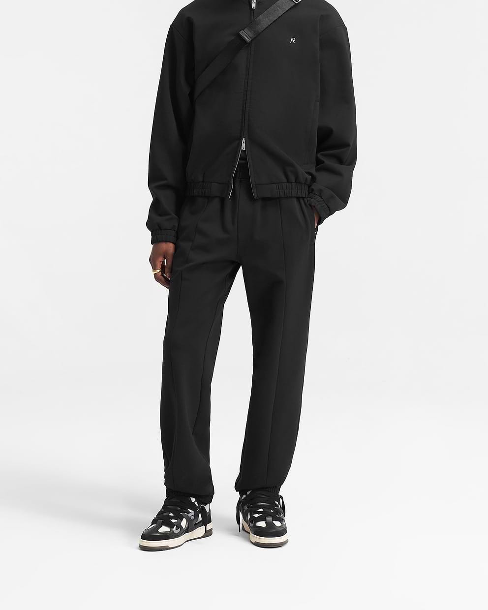 Relaxed Tracksuit Pant | Black | REPRESENT CLO