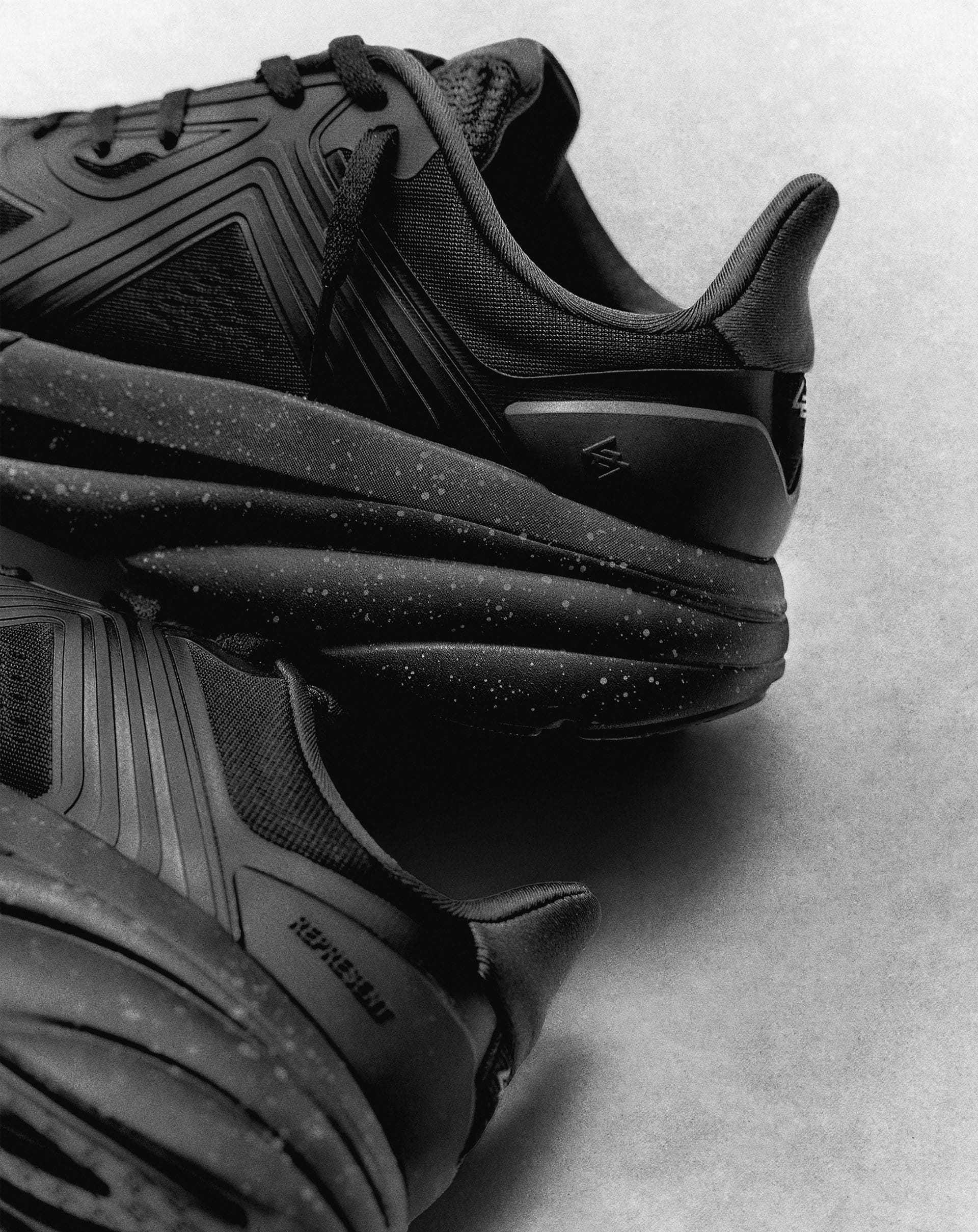 247 ARC-1 Running Shoe | Black | REPRESENT