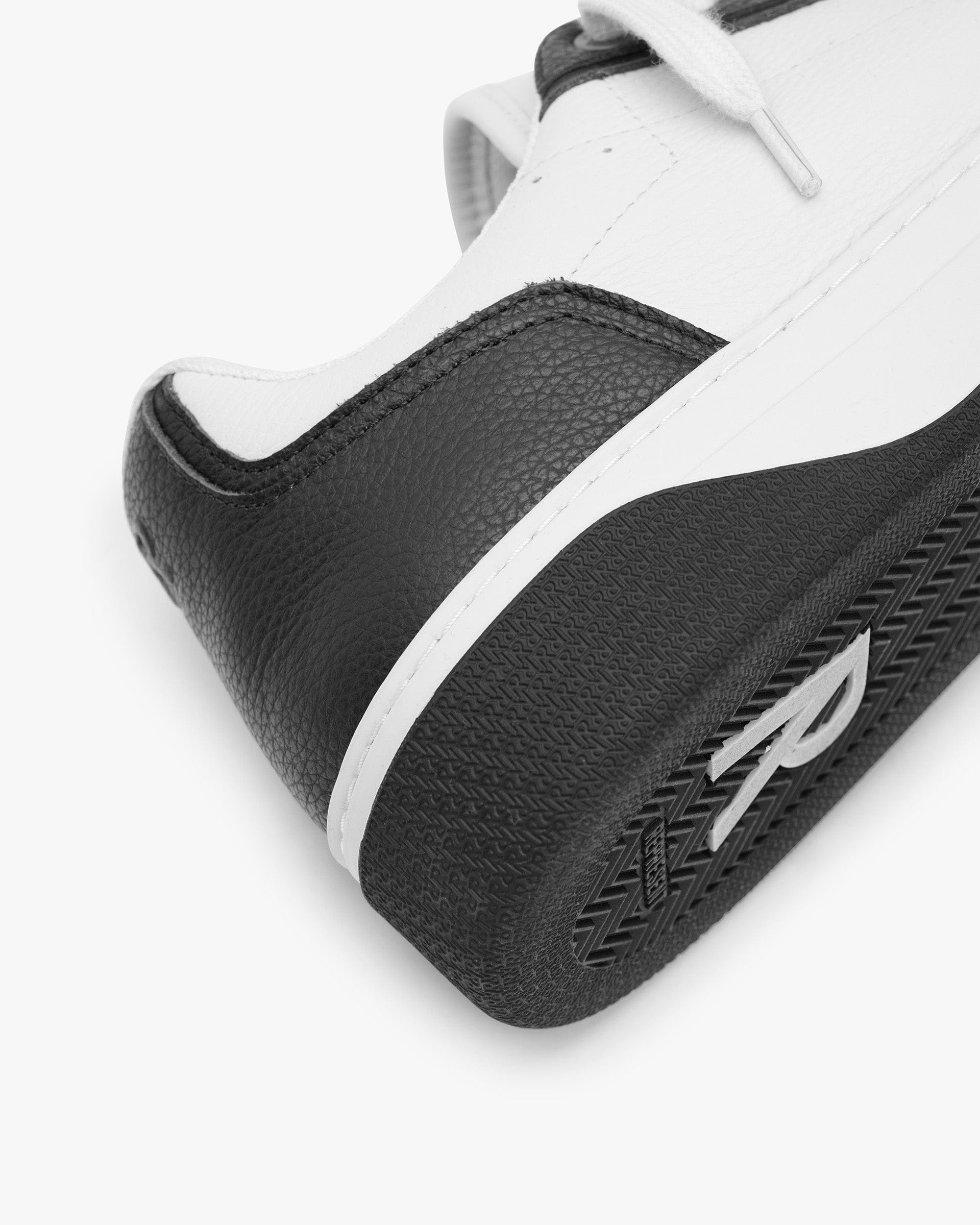 Initial Sneaker | Leather | Black Vintage White | REPRESENT