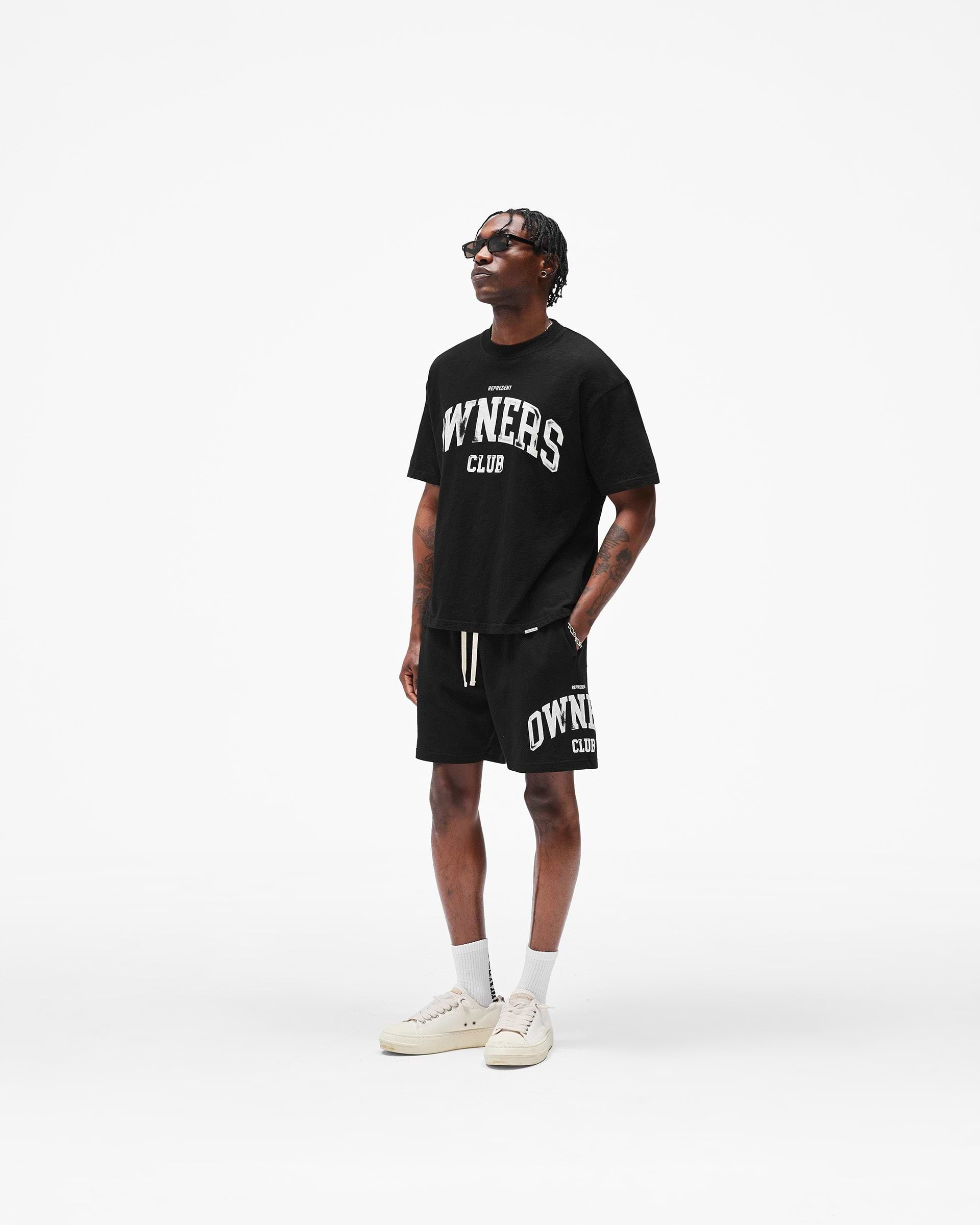 Owners Club T-Shirt Jet Black | Mens T-Shirts SS26 | REPRESENT