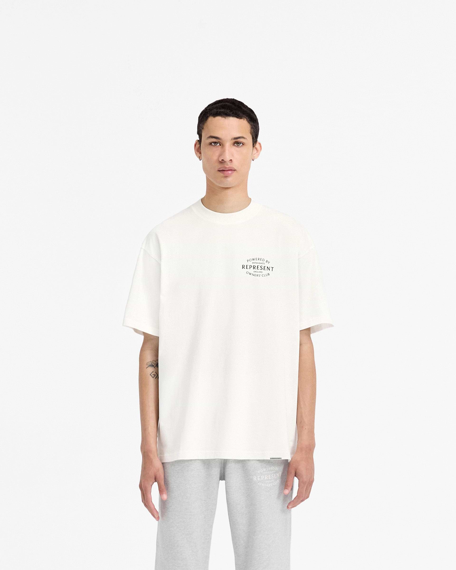 【REPRESENT】OWNERS CLUB オーナーズクラブ スタンプ Tシャツ Flat White T-Shirt | Stamp Owners' Club | REPRESENT