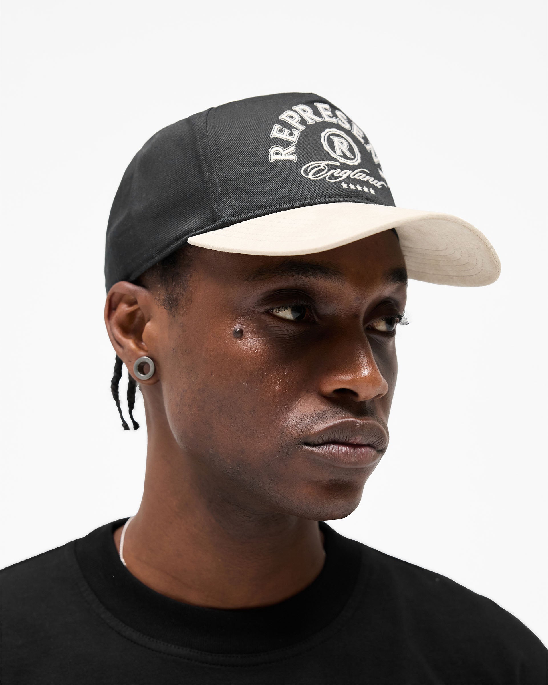 Initial Crest Cap - Jet Black