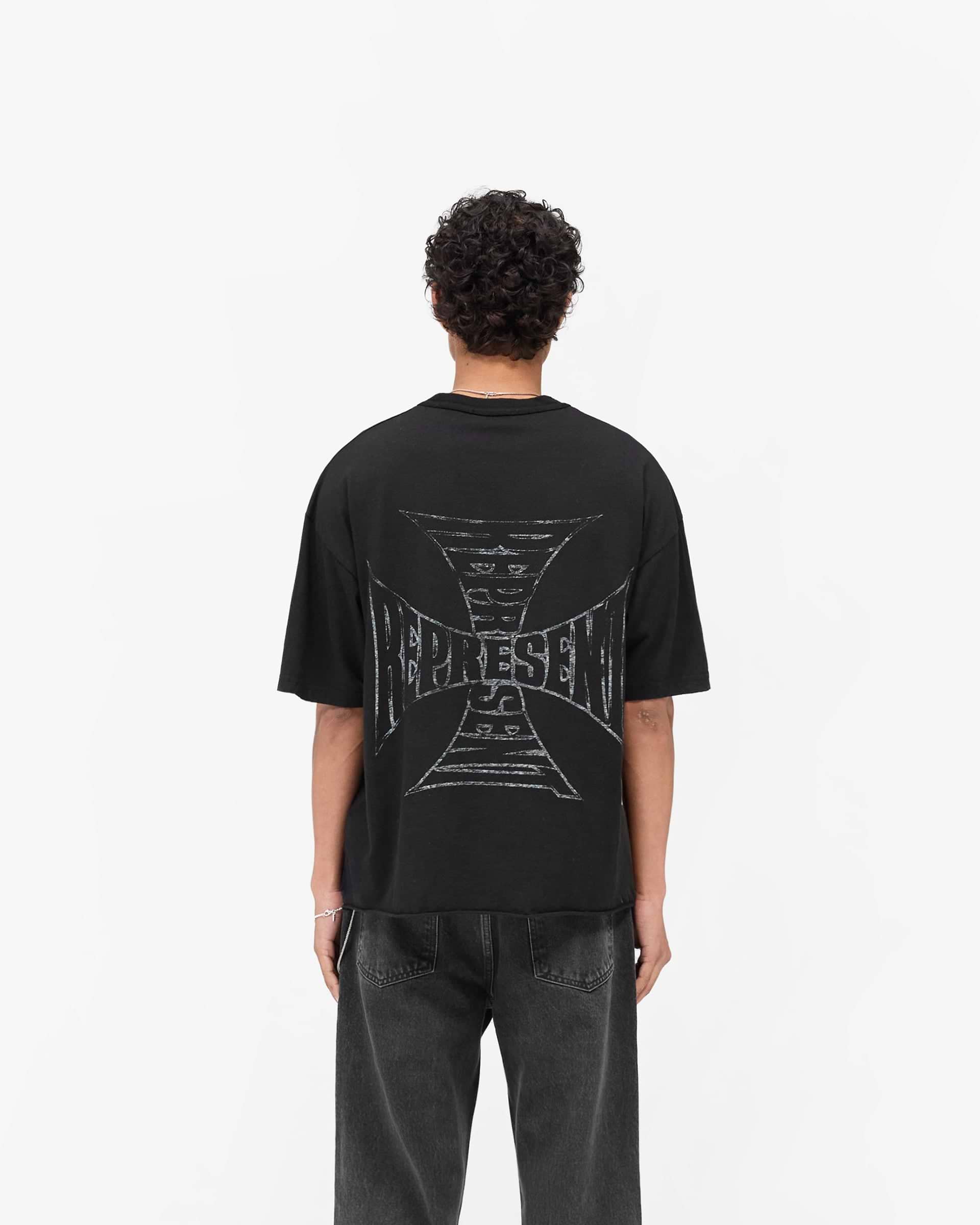 MH T-Shirt Jet Black | Heaton Collection | | REPRESENT