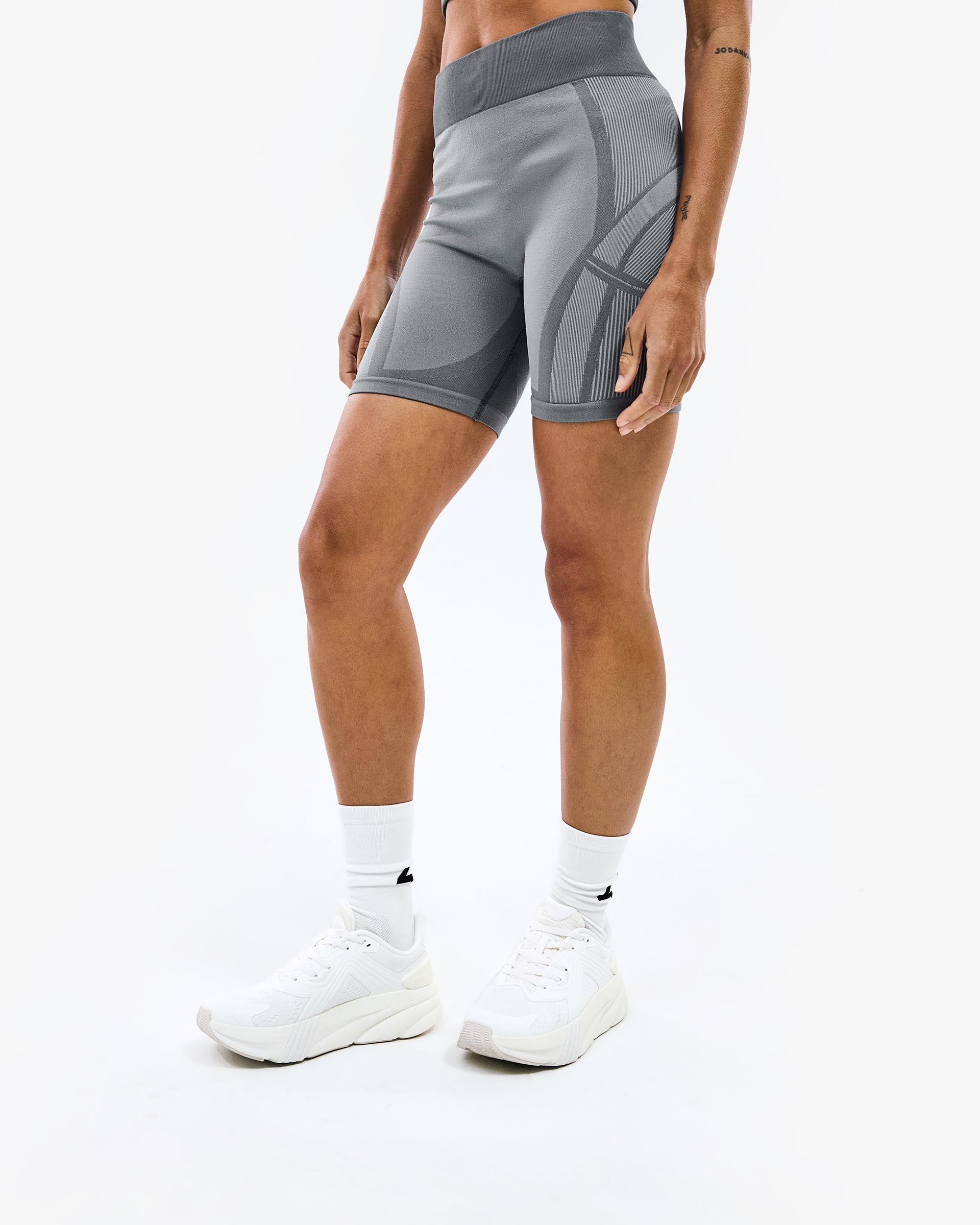 247 Hydro Seamless Training Short - Ice Grey