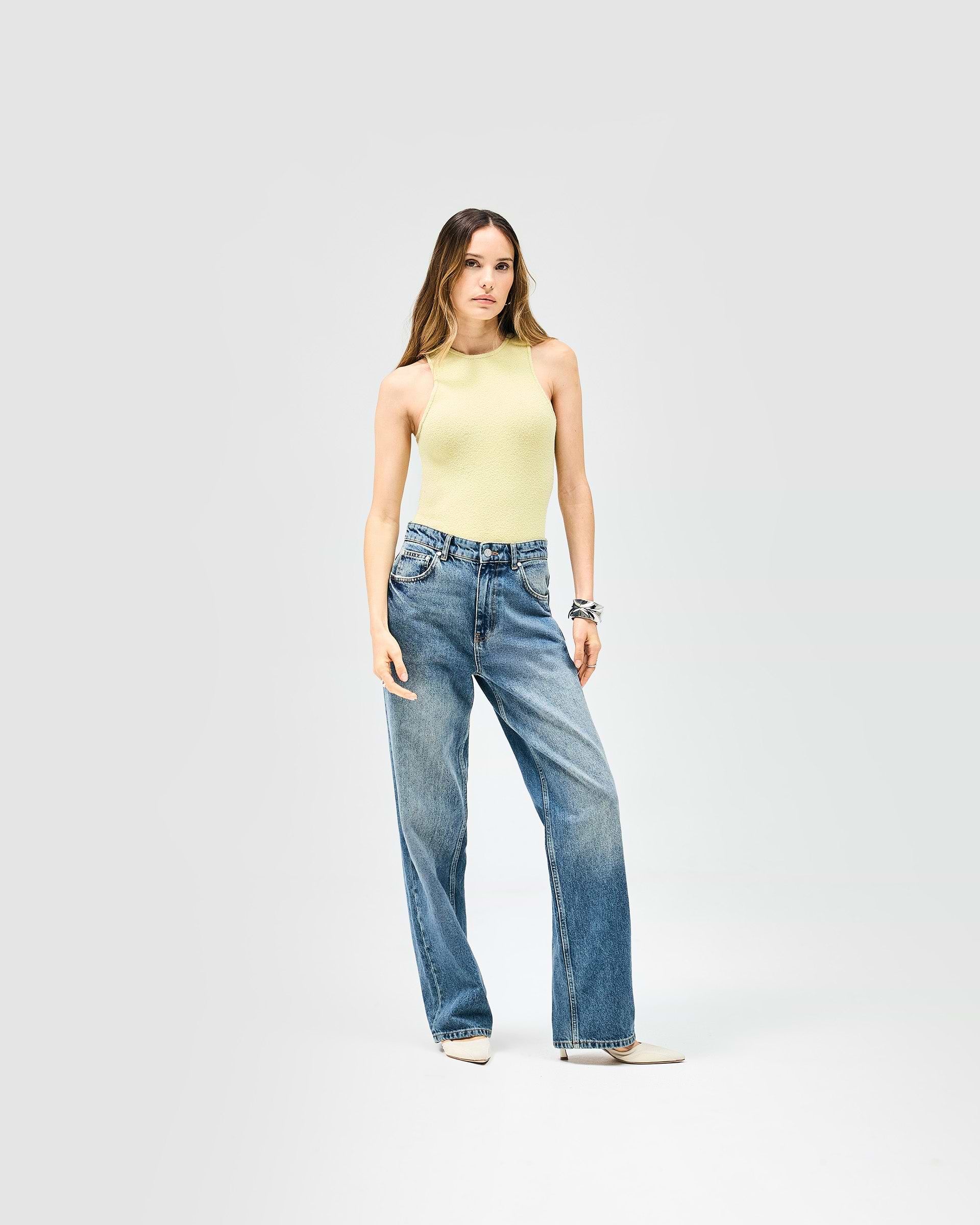 Tour Bodysuit - Buttermilk Seedling