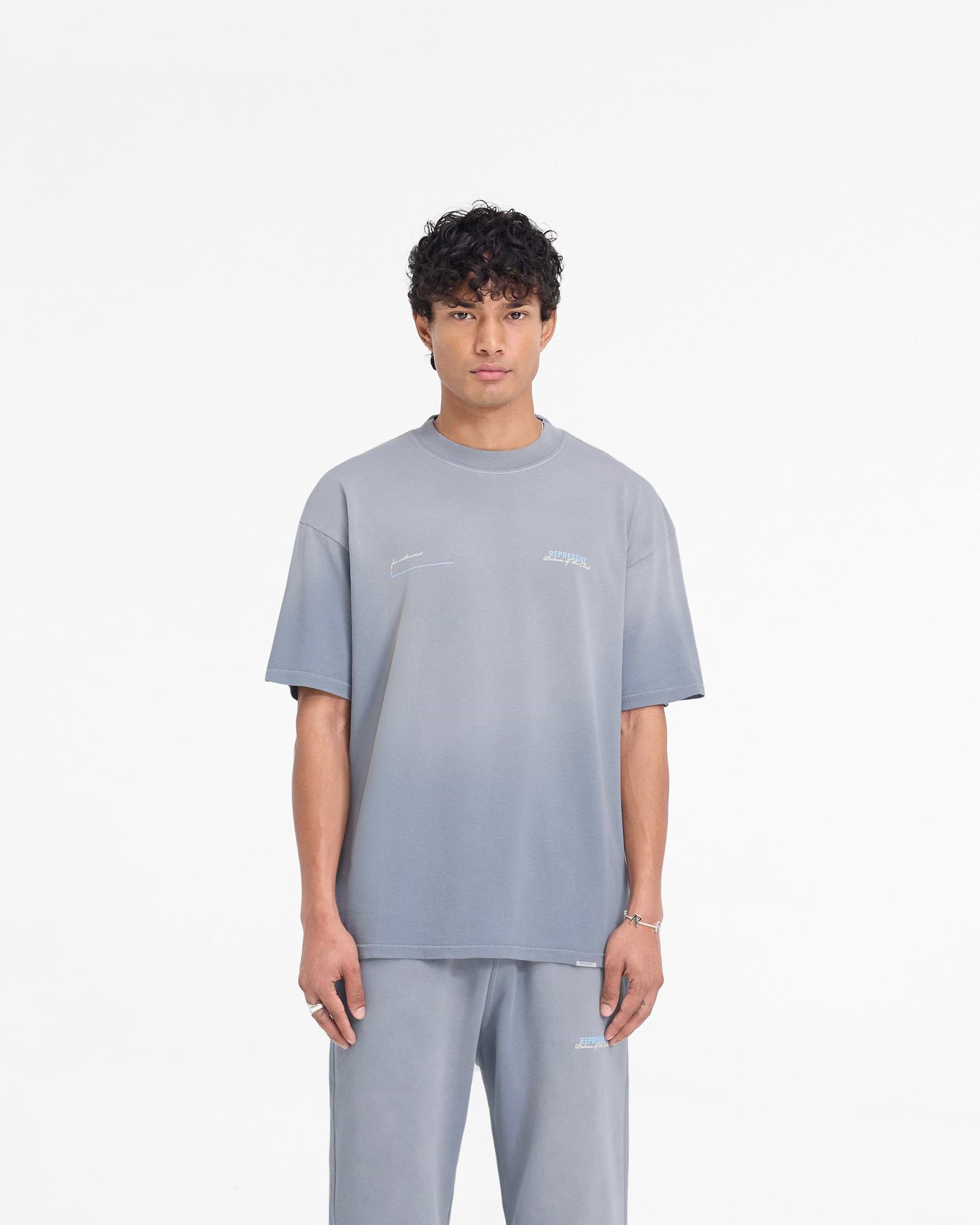 【関税込み】Represent グレー Patron Of The Club Tシャツ Represent Patron Of The Club T-shirt | Grey | FARFETCH BN
