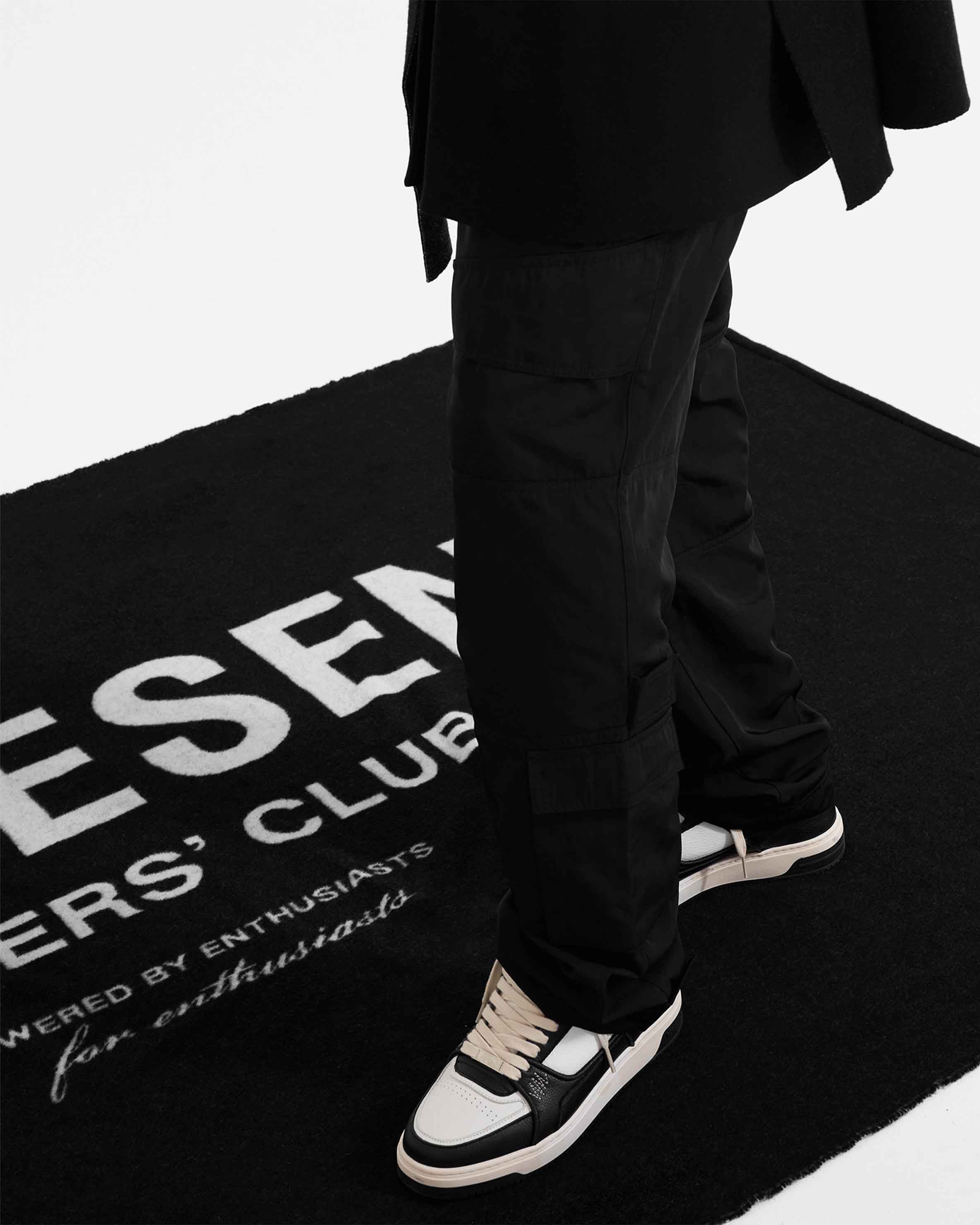 Represent Owners Club Blanket | Black Accessories Owners Club | Represent Clo