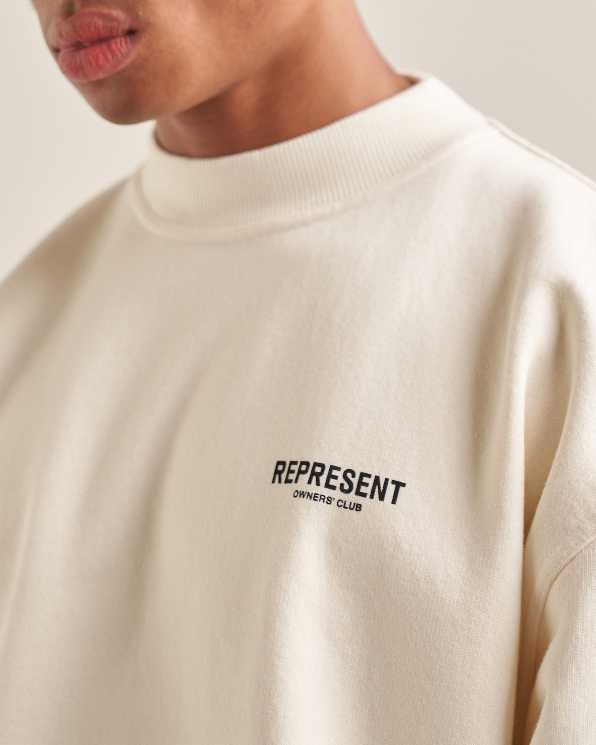 Represent Owners Club Sweater - Flat White