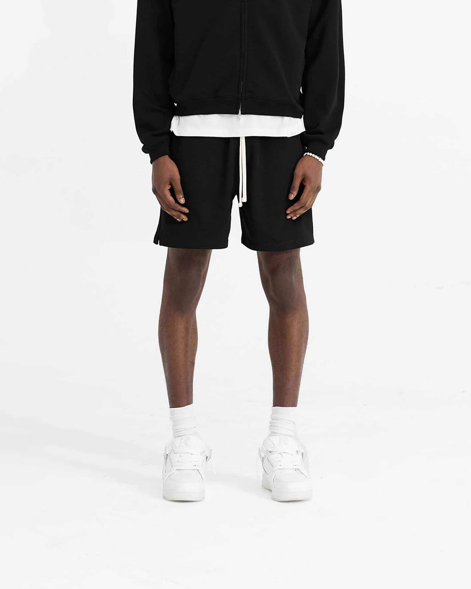 Initial Sweatshorts - Black