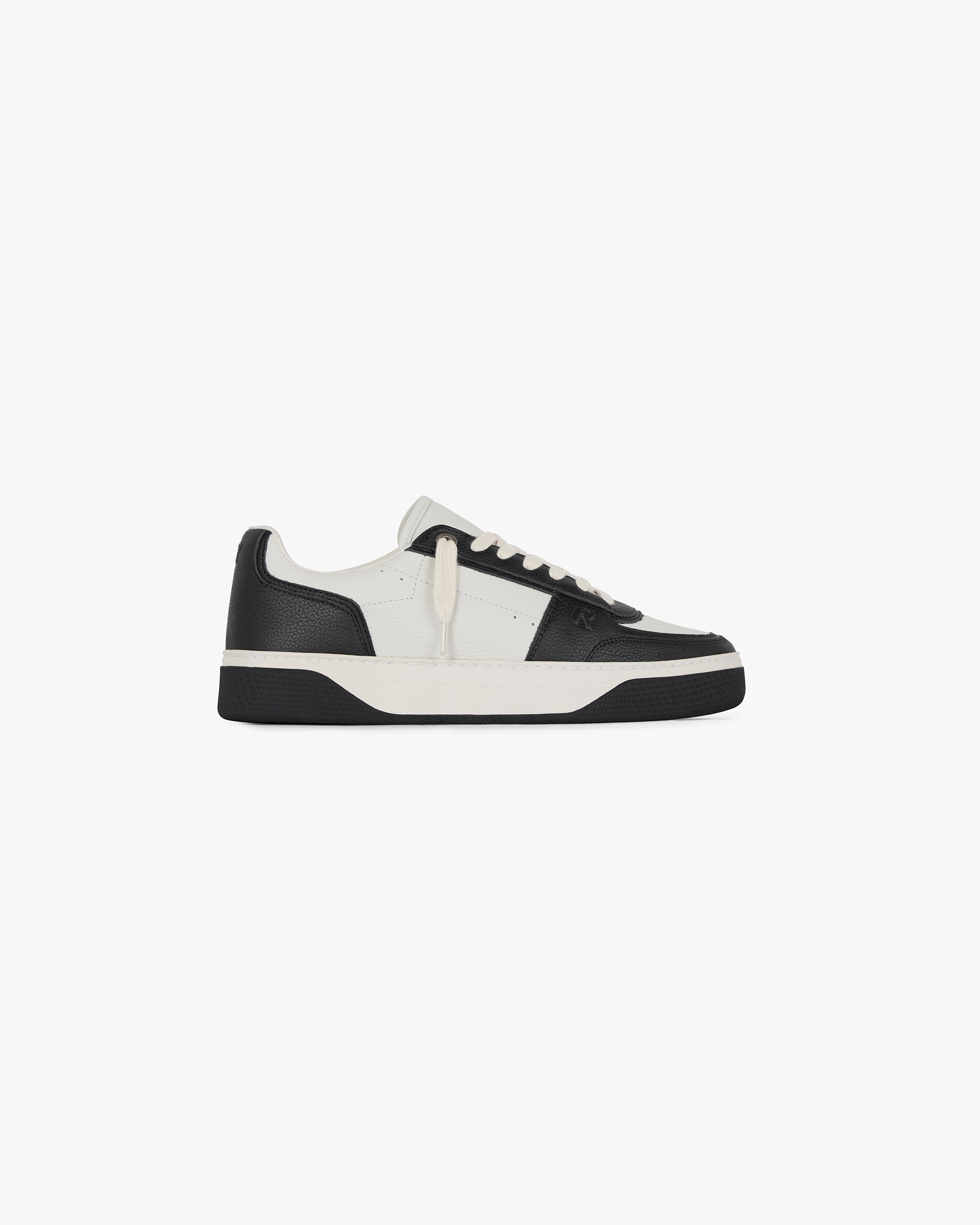 Initial Sneaker - Leather - Black Vintage White