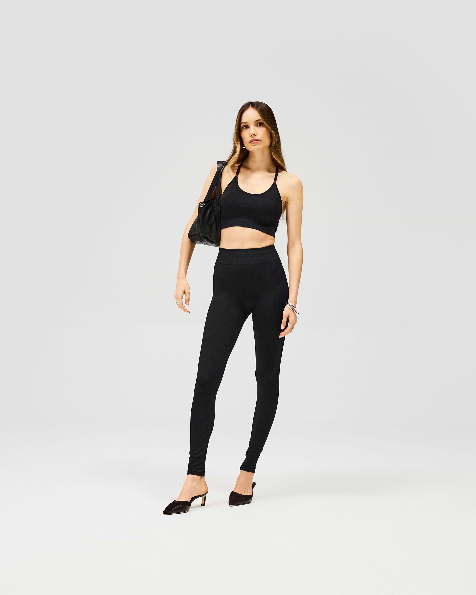 Owners Club Seamless Low Impact Bra - Jet Black