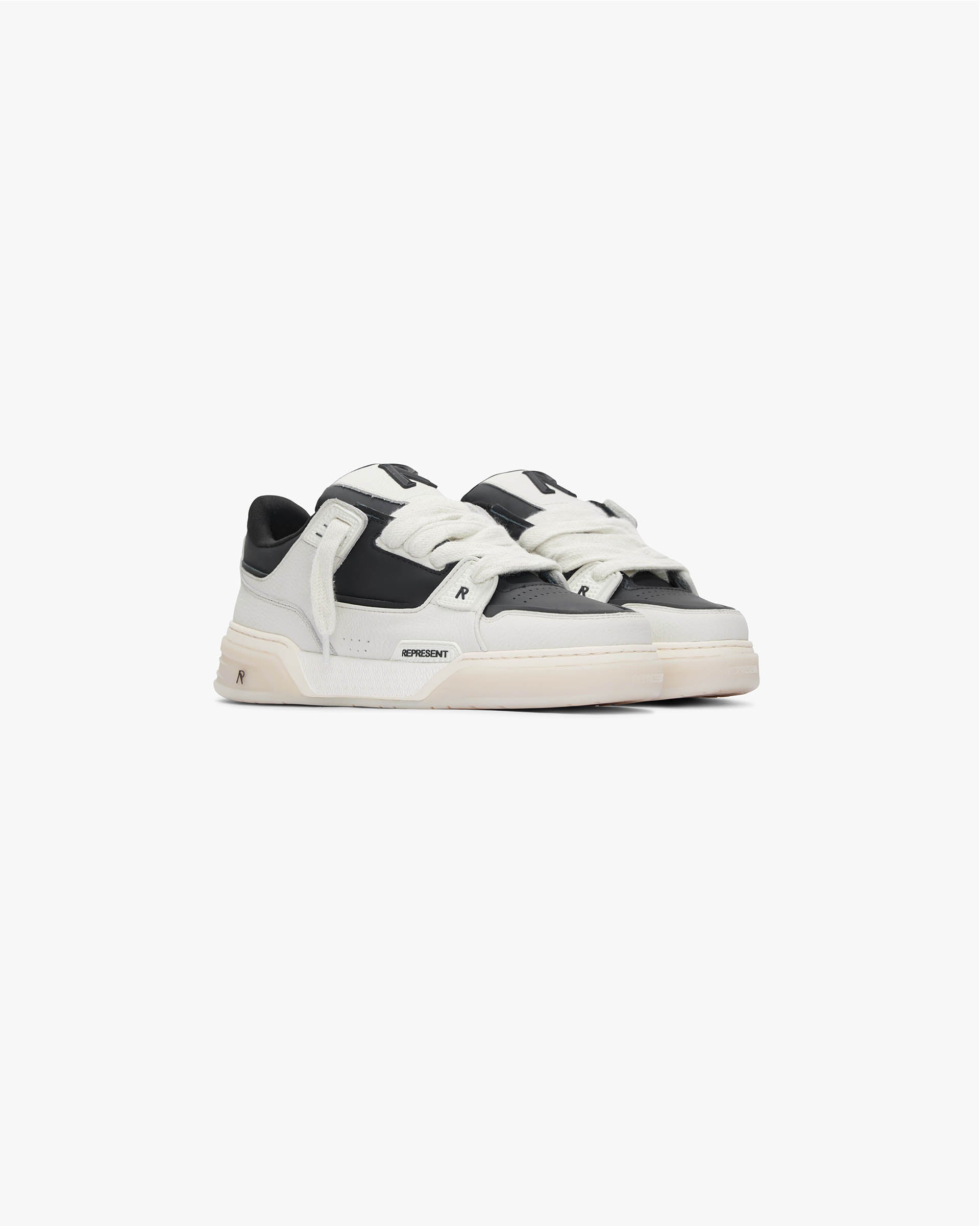 Studio Sneaker - Vintage White Black