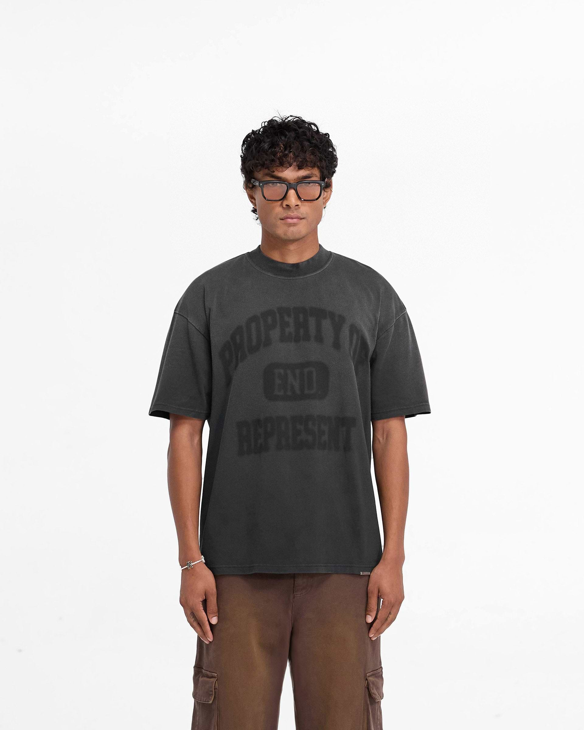 Represent X End Property Of T-Shirt - Stained Black