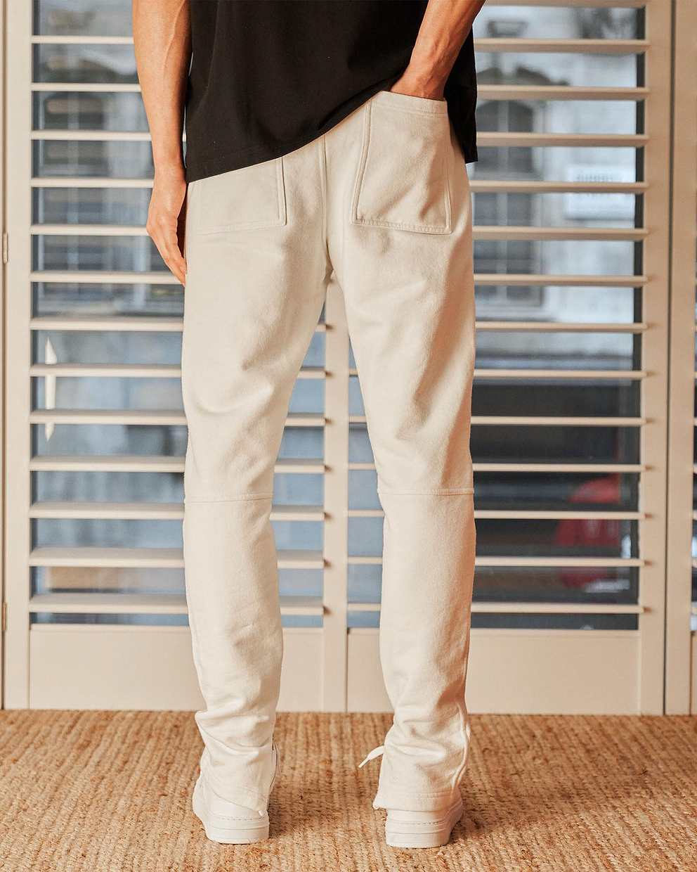 Buy New Era Men's Script Cargo Sweatpants Beige in Kuwait -SSS