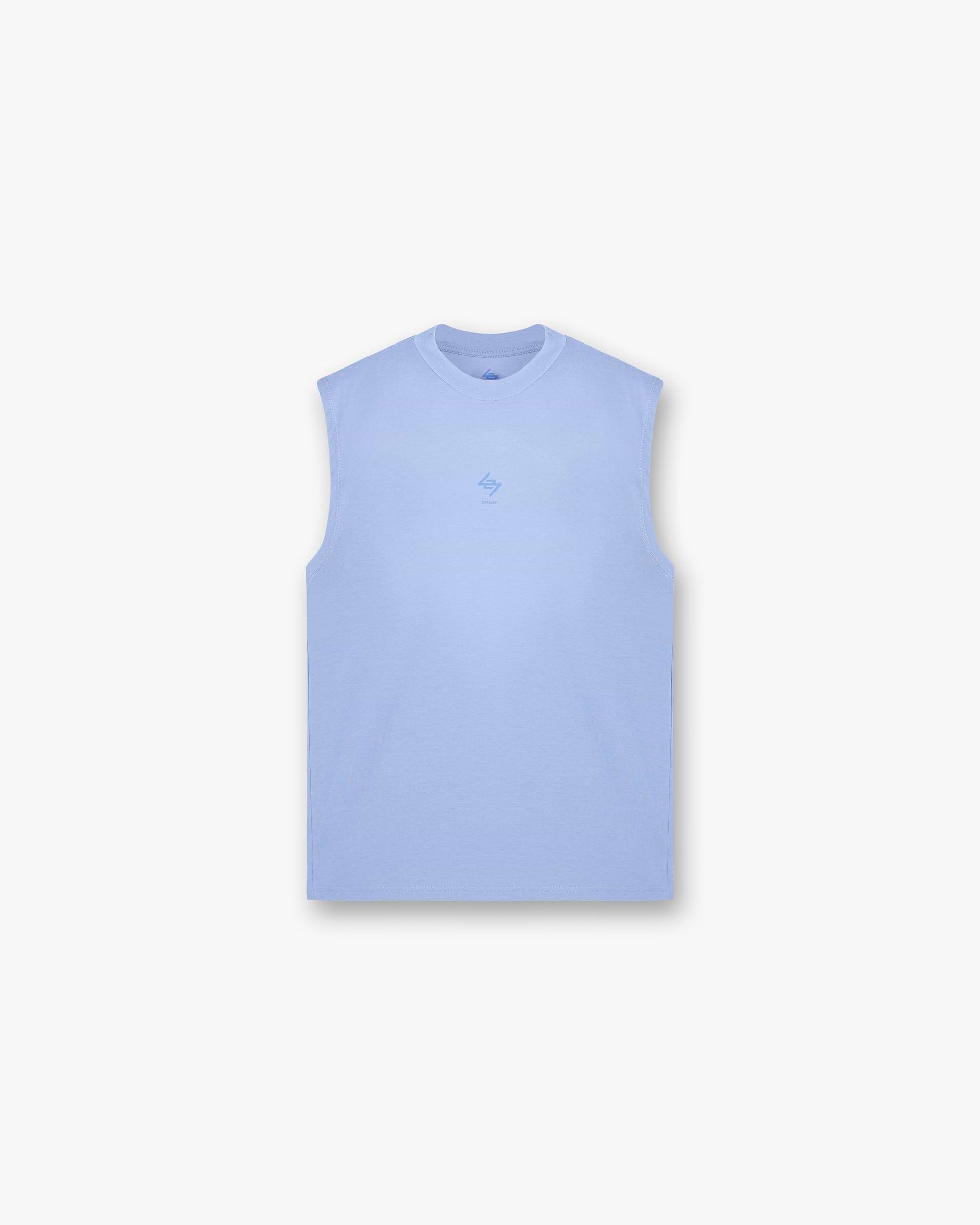 247_Oversized_Tank_-_Dusk_01.jpg