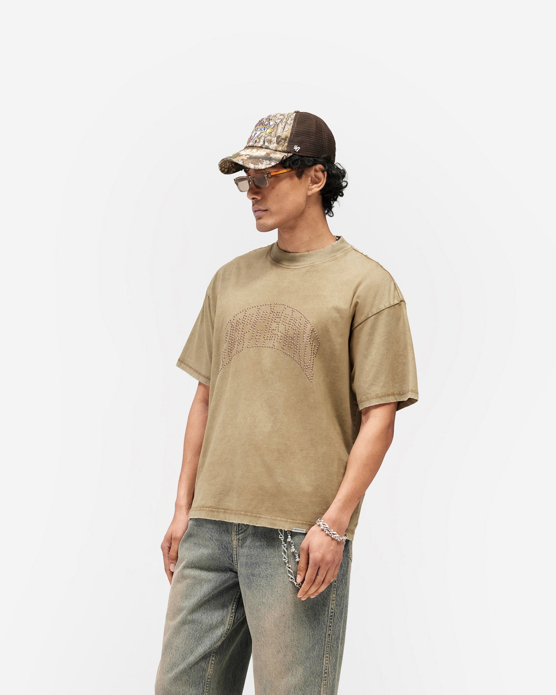 Embellished_Represent_T-Shirt_-_Vintage_Khaki_02.jpg