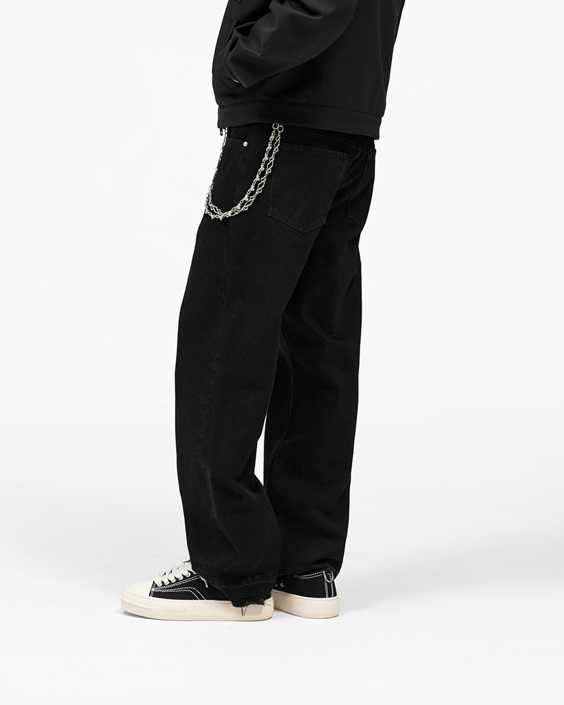 R3_Baggy_Denim_-_Black_04.jpg