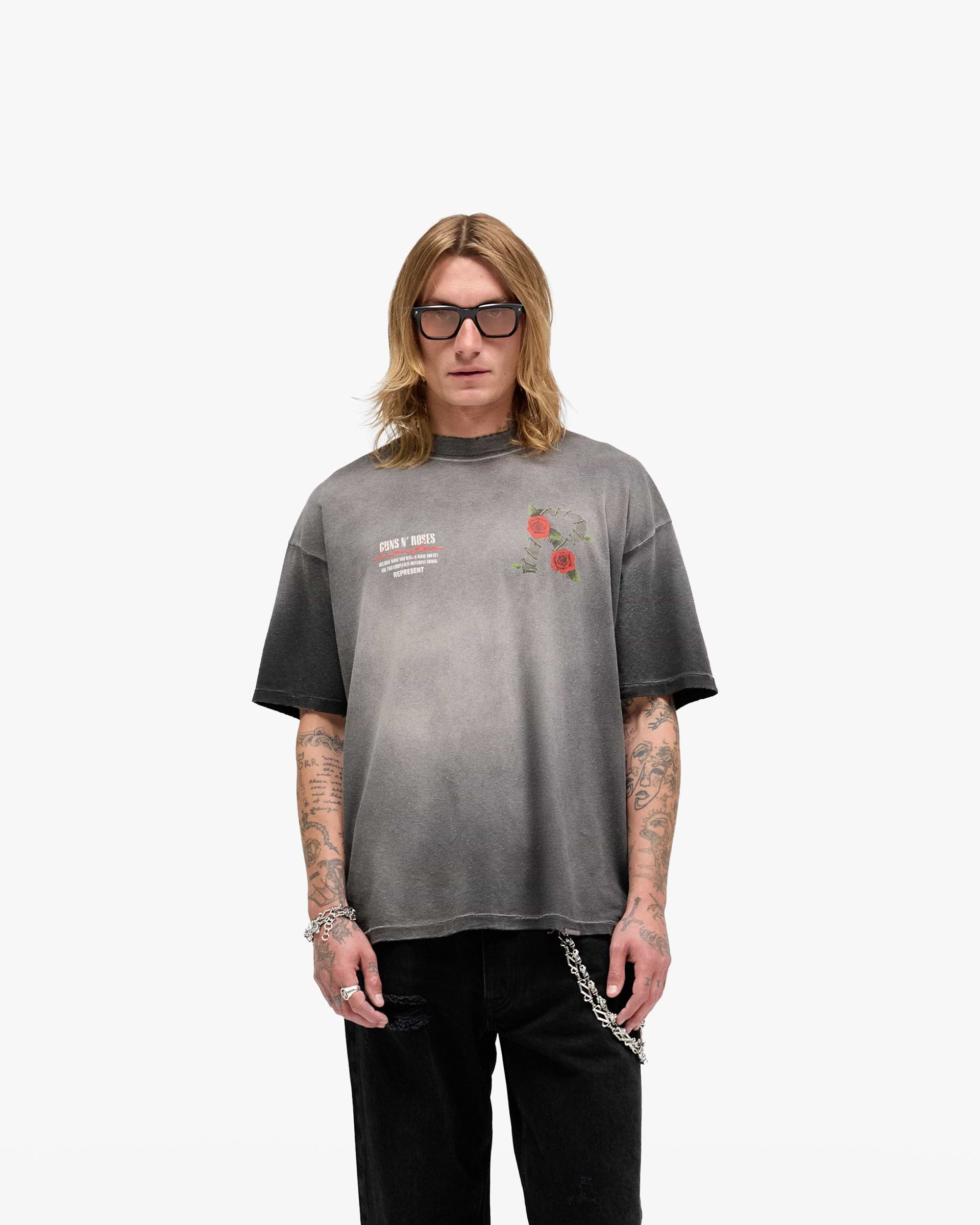 Represent_X_Guns_N__Roses_Tour_T-Shirt_-_Stained_Black_03.jpg