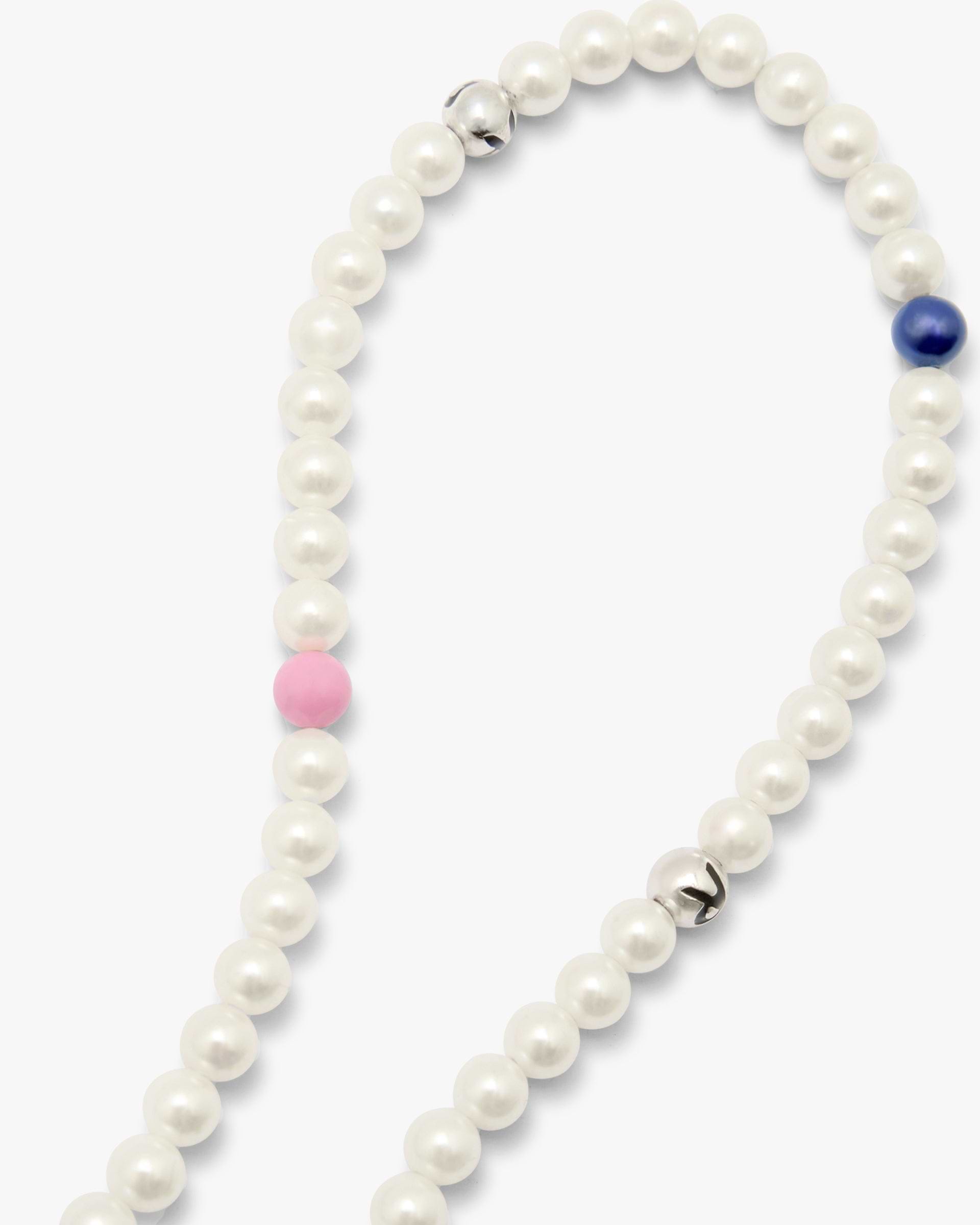 Back product image of a unisex pearl necklace on a plain white background | Pearl Necklace in Pearl | Necklace with natural pearls and silver beads | FW24 Accessories | Represent Clo