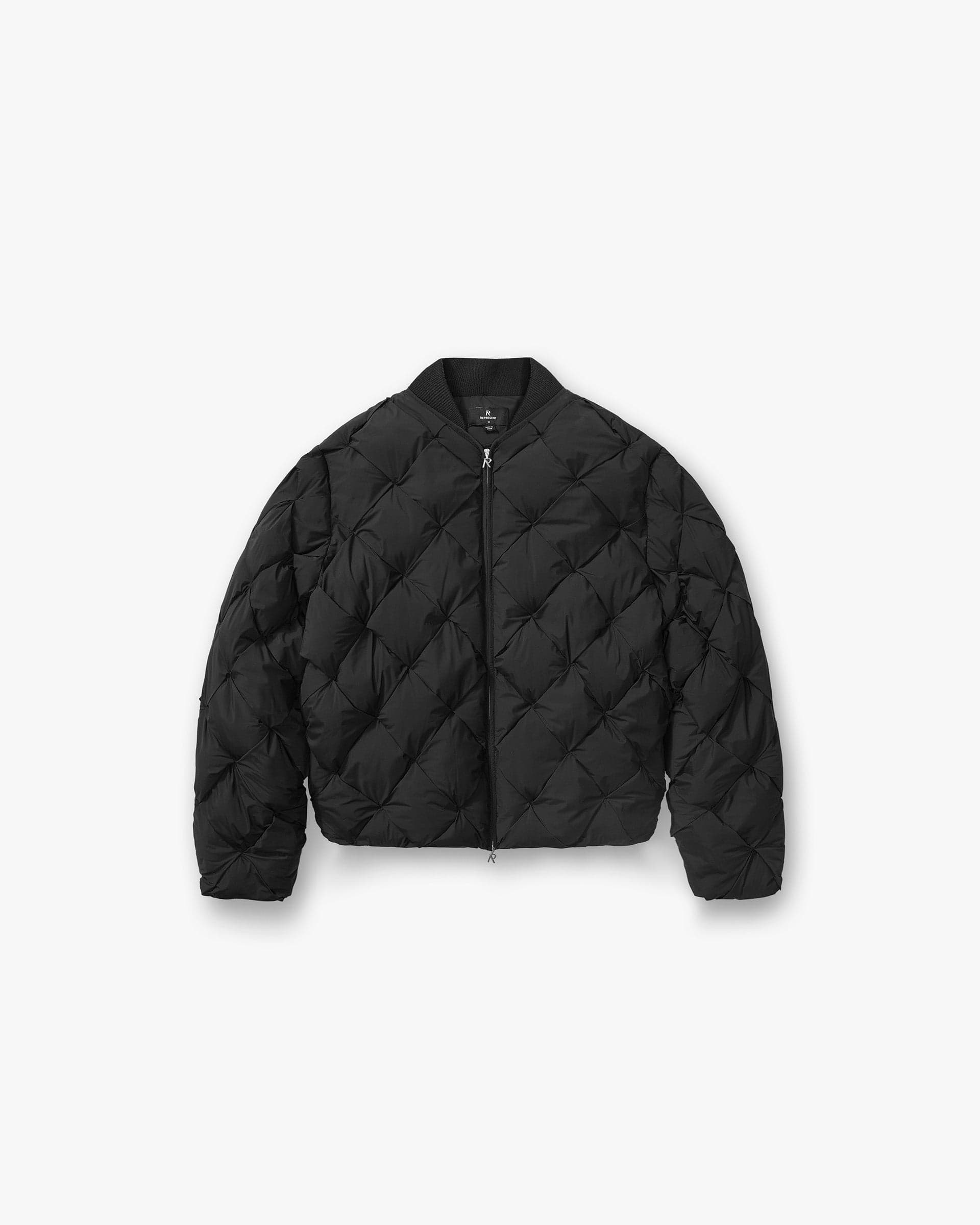Pillow_Puffer_-_Jet_Black_01.jpg