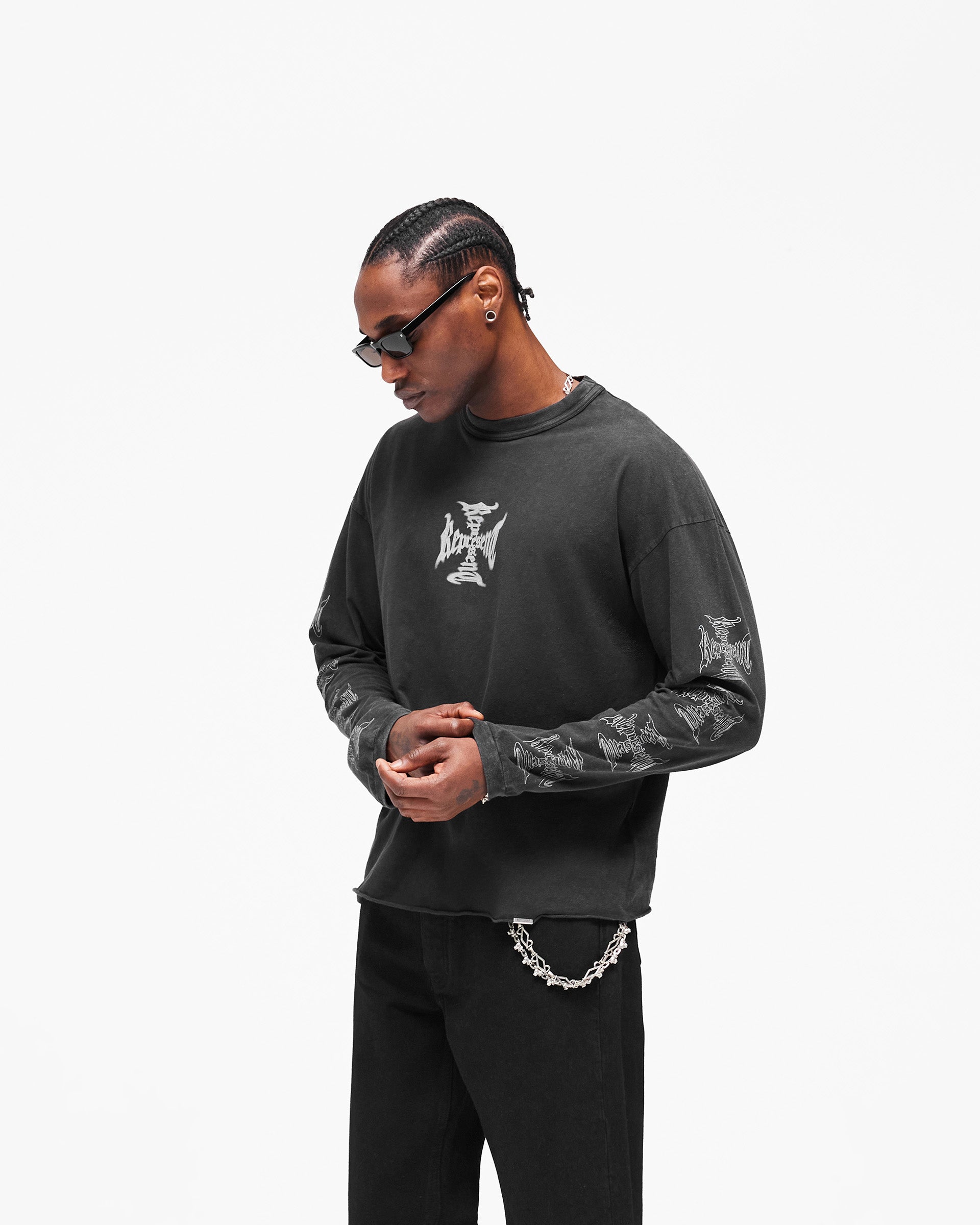 MH_Long_Sleeve_T-Shirt_-_Faded_Black_04.jpg