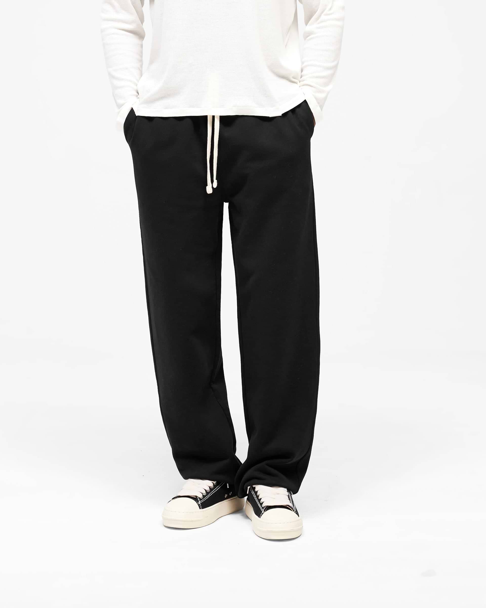 Initial Wide Leg Cuffed Sweatpant - Jet Black