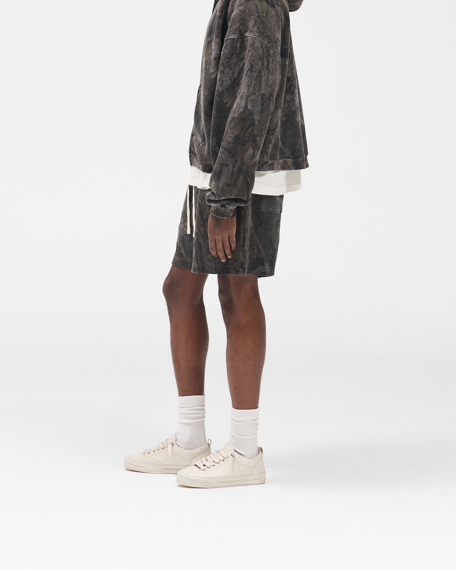 Initial_Overdye_Realtree__Camo_Mesh_Shorts_-_Overdyed_Black_04.jpg