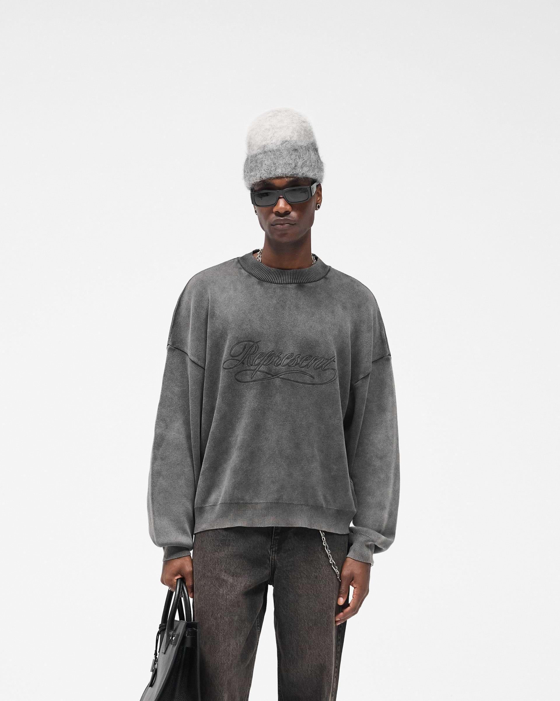 Stamped_Sweater_-_Vintage_Grey_03.jpg