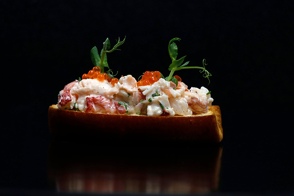Crab and caviar on brioche